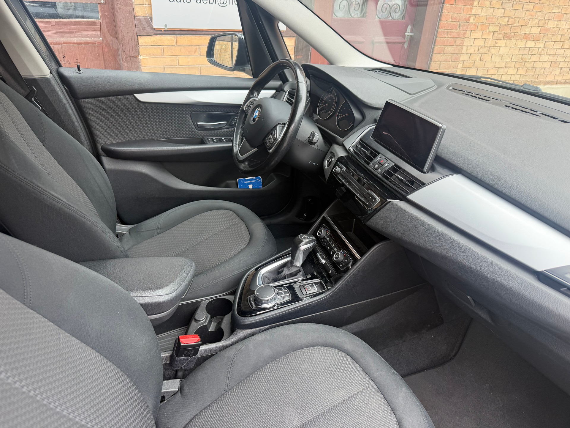 BMW 216d Gran Tourer Steptronic-image-11