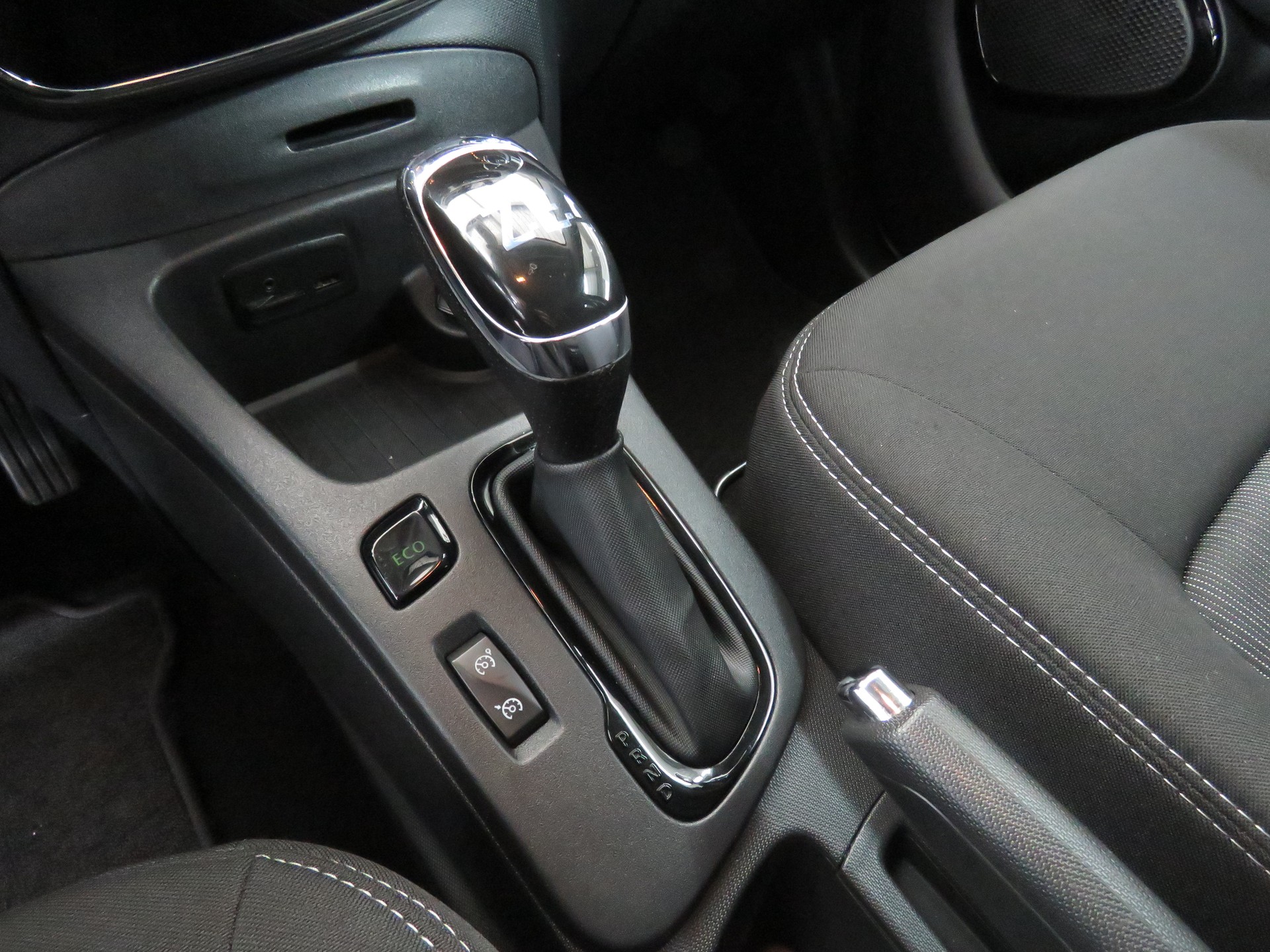 RENAULT Zoe Limited R110 "Automat" (Batterie in Miete)-image-14