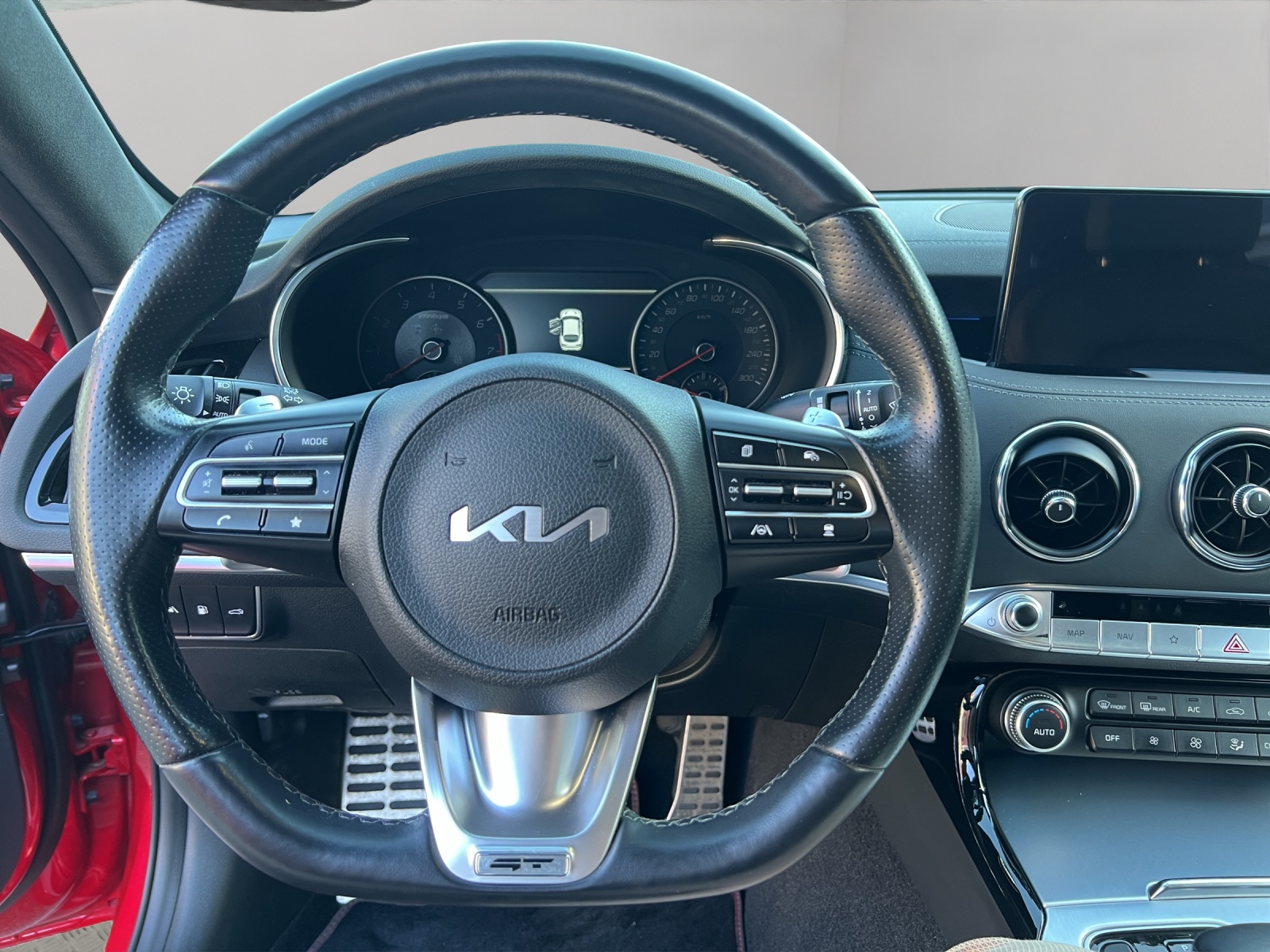 KIA Stinger GT 3.3 T-GDi 4x4 Automat "Last Edition" / CH-Herstellergarantie / Winterräder-image-12