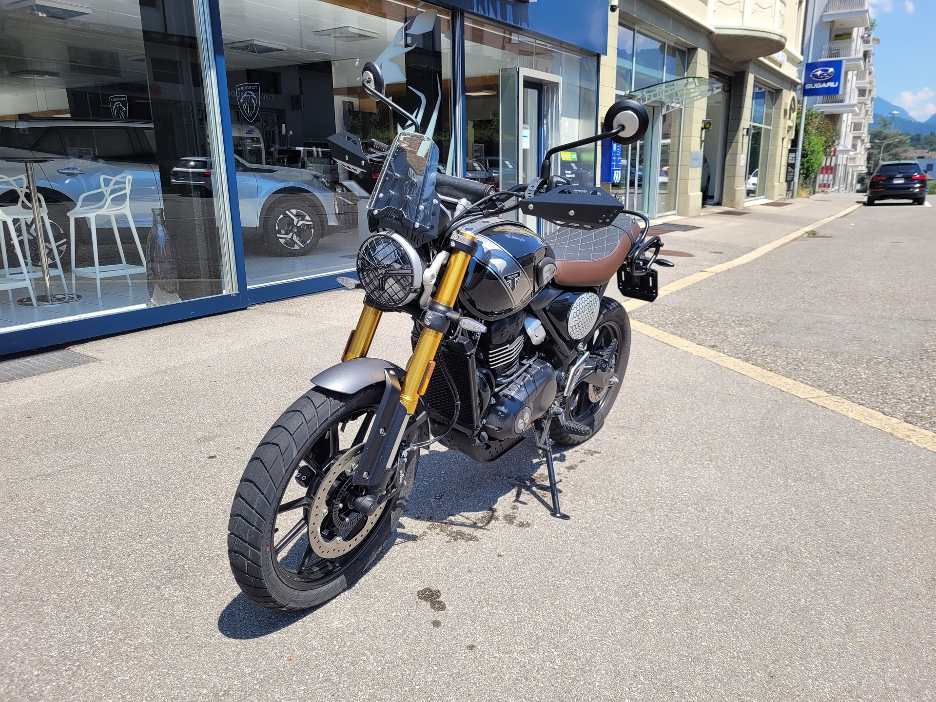 TRIUMPH Scrambler 400 X-image-4