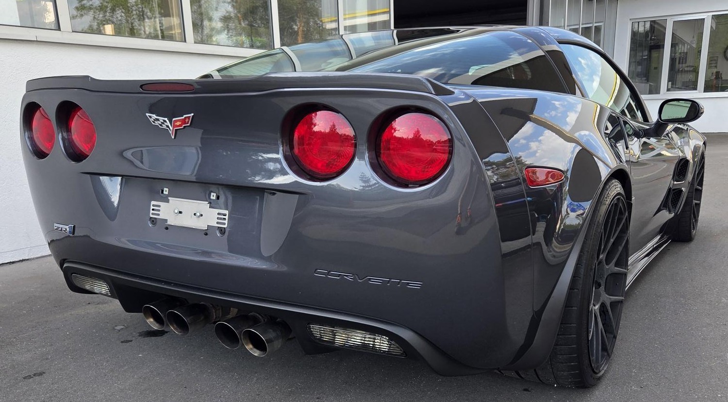 CHEVROLET Corvette ZR1-image-3