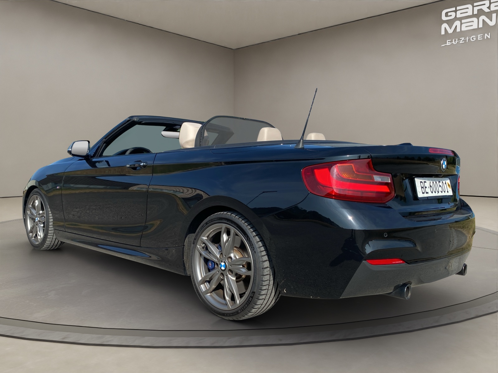 BMW M235i Steptronic-image-2