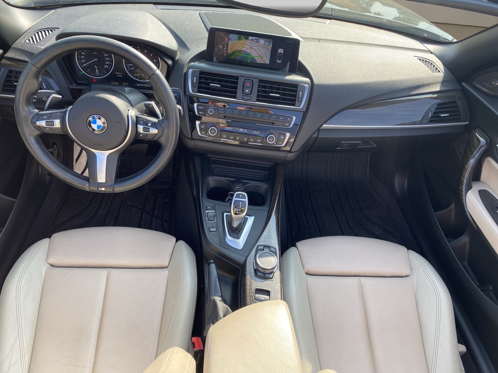 BMW M235i Steptronic-image-10