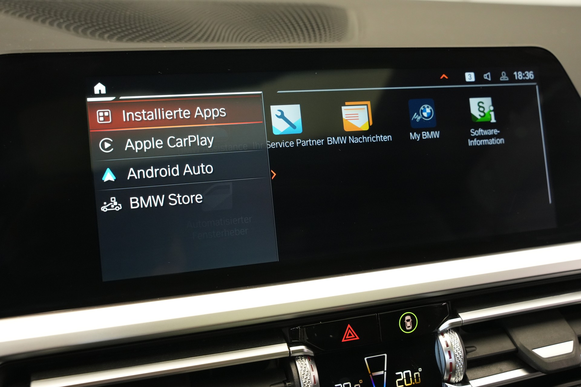BMW M440i xDrive 48V Coupé Steptronic *CH-Fahrzeug* *M Sportsitze* *Carbon Paket*-image-36
