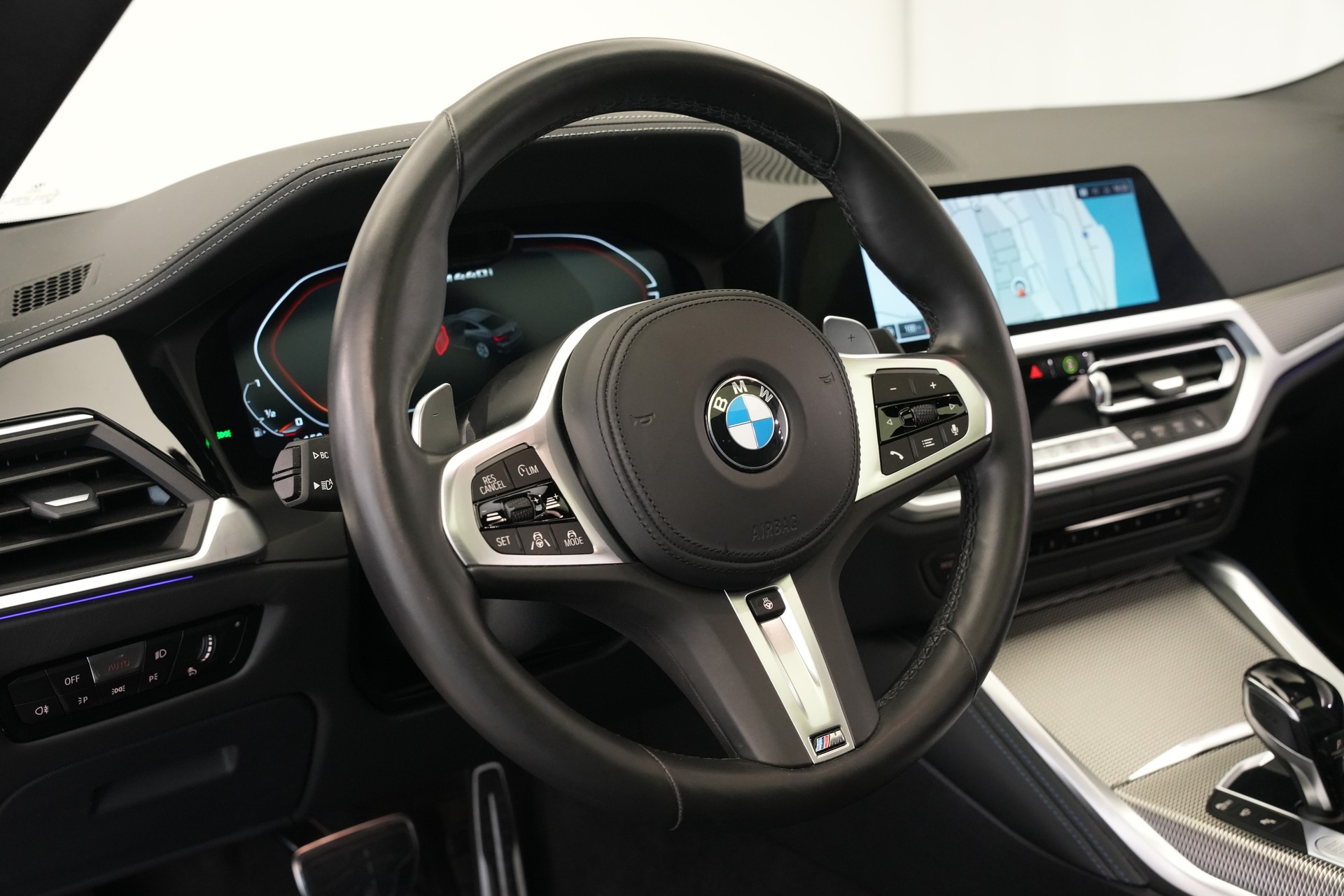 BMW M440i xDrive 48V Coupé Steptronic *CH-Fahrzeug* *M Sportsitze* *Carbon Paket*-image-20