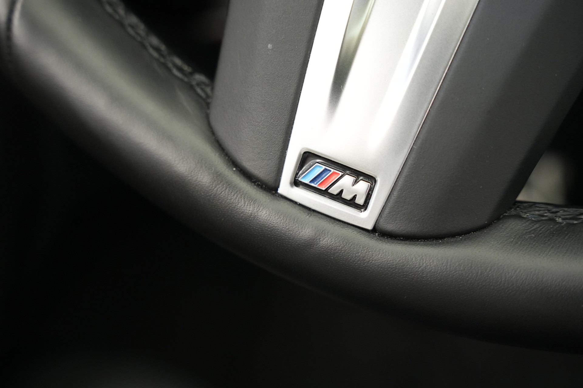 BMW M440i xDrive 48V Coupé Steptronic *CH-Fahrzeug* *M Sportsitze* *Carbon Paket*-image-25