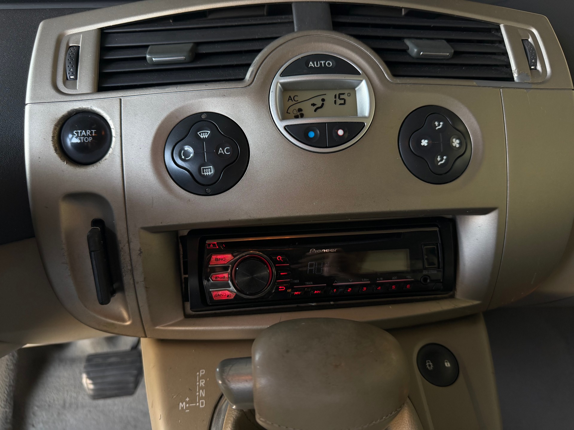 RENAULT Scénic 2.0 16V Fairway Automatic-image-13