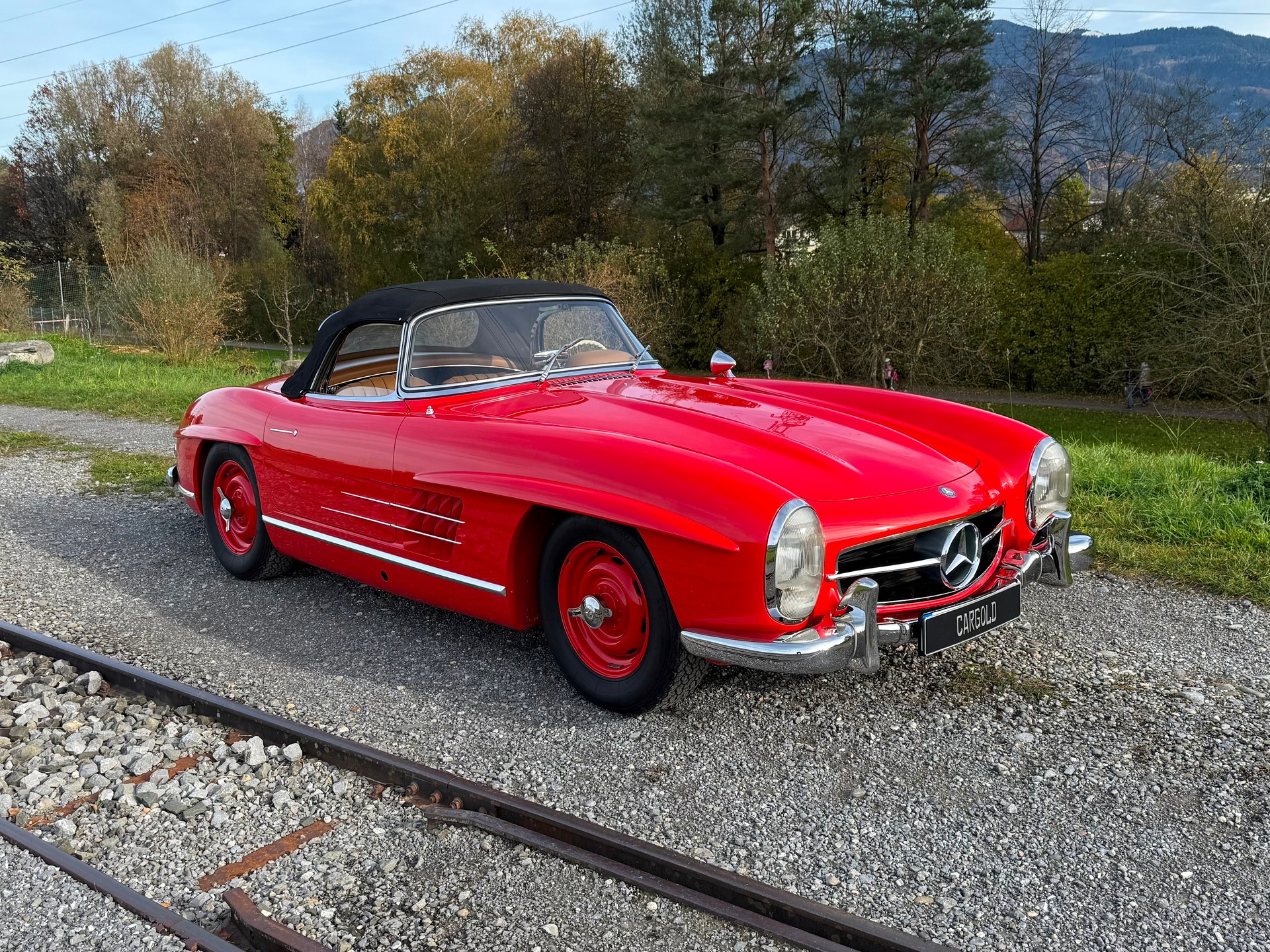 MERCEDES-BENZ 300 SL Roadster-showroom-element-2