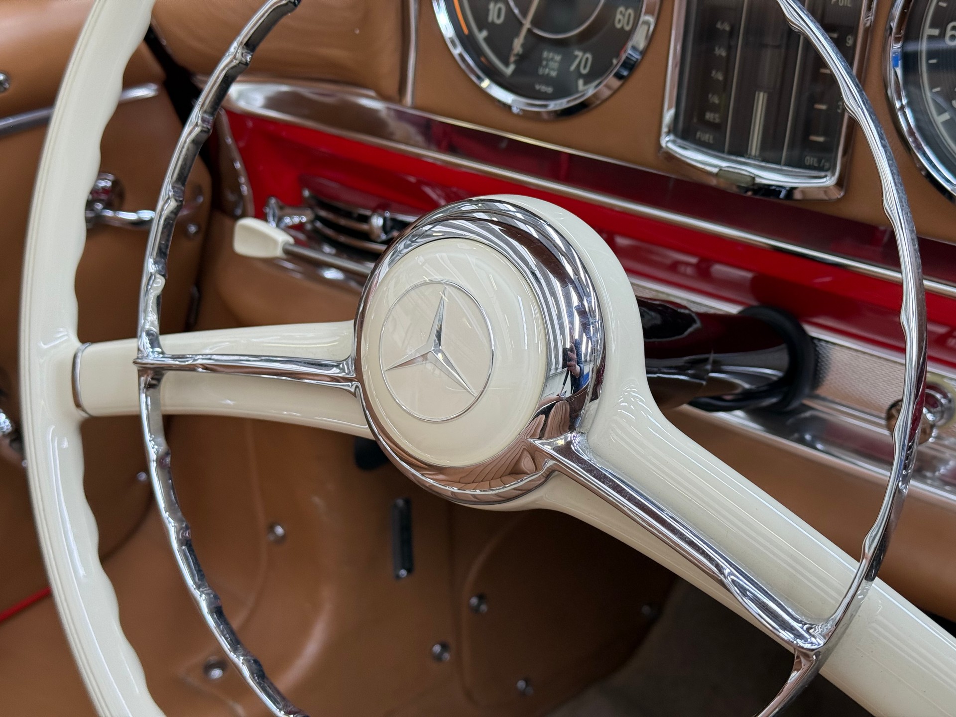 MERCEDES-BENZ 300 SL Roadster-image-18