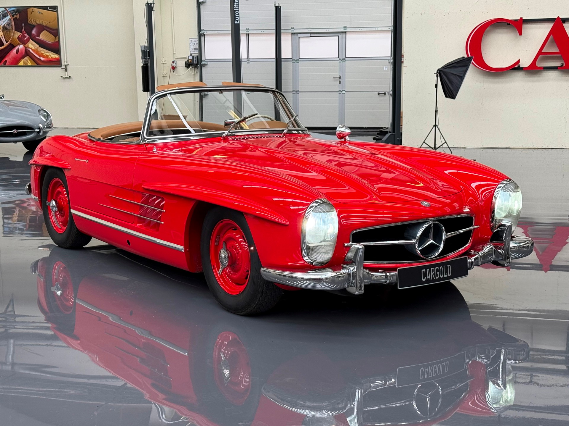 MERCEDES-BENZ 300 SL Roadster-image-25