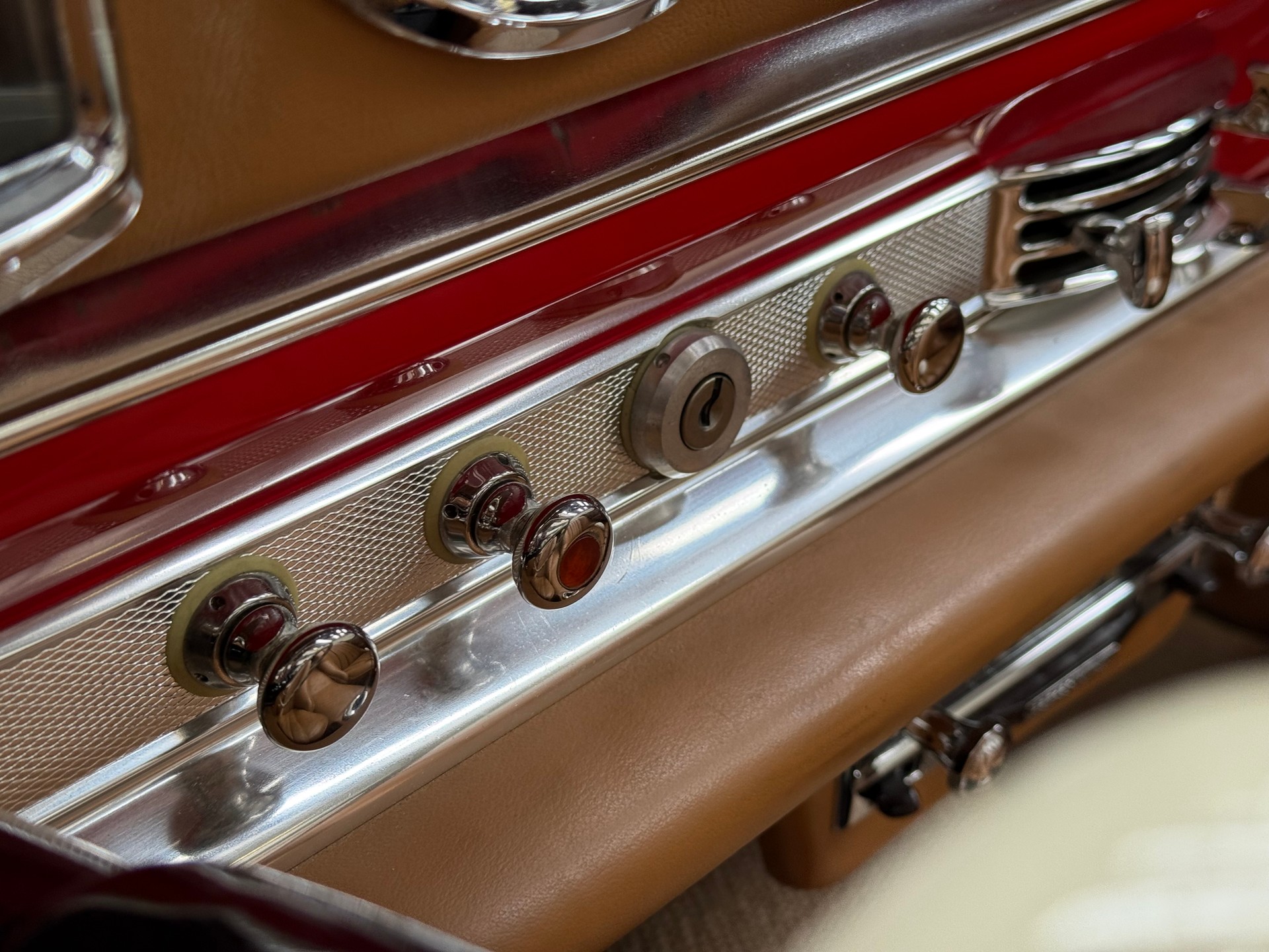 MERCEDES-BENZ 300 SL Roadster-image-28