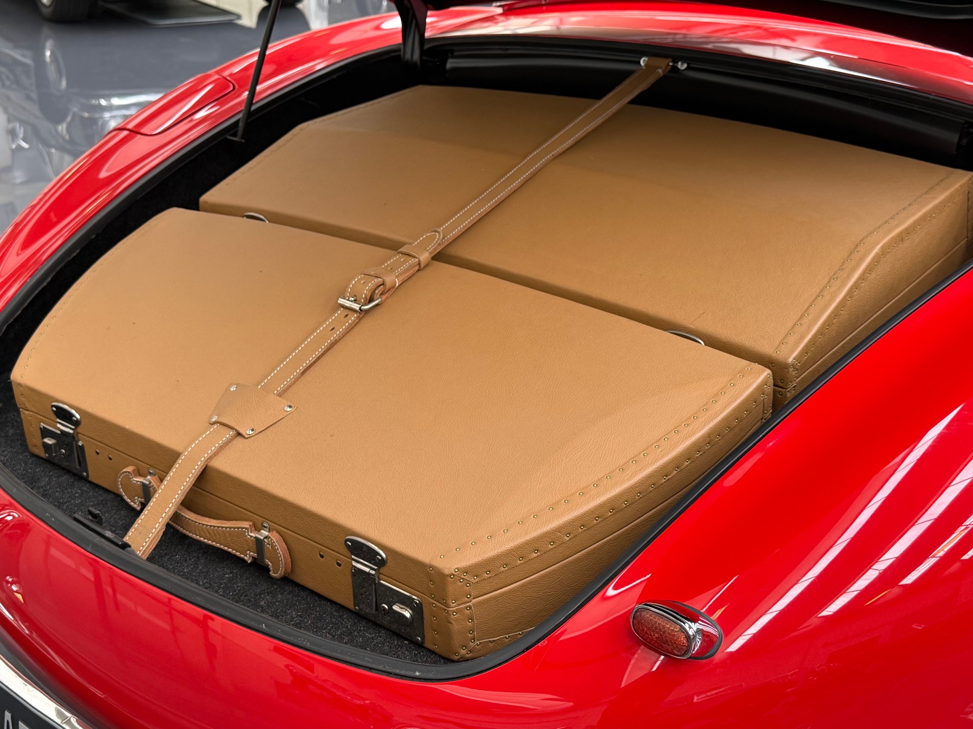 MERCEDES-BENZ 300 SL Roadster-image-7