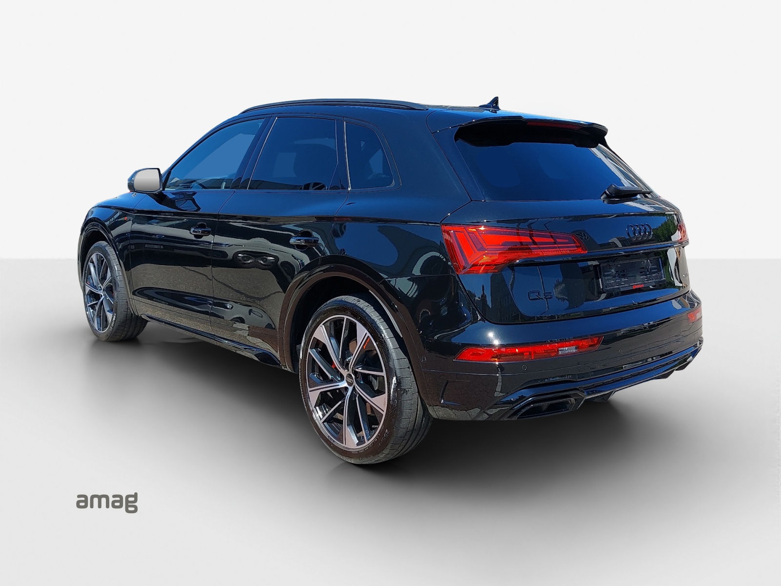 AUDI Q5 40 TDI Black Edition quattro S-tronic-showroom-element-2