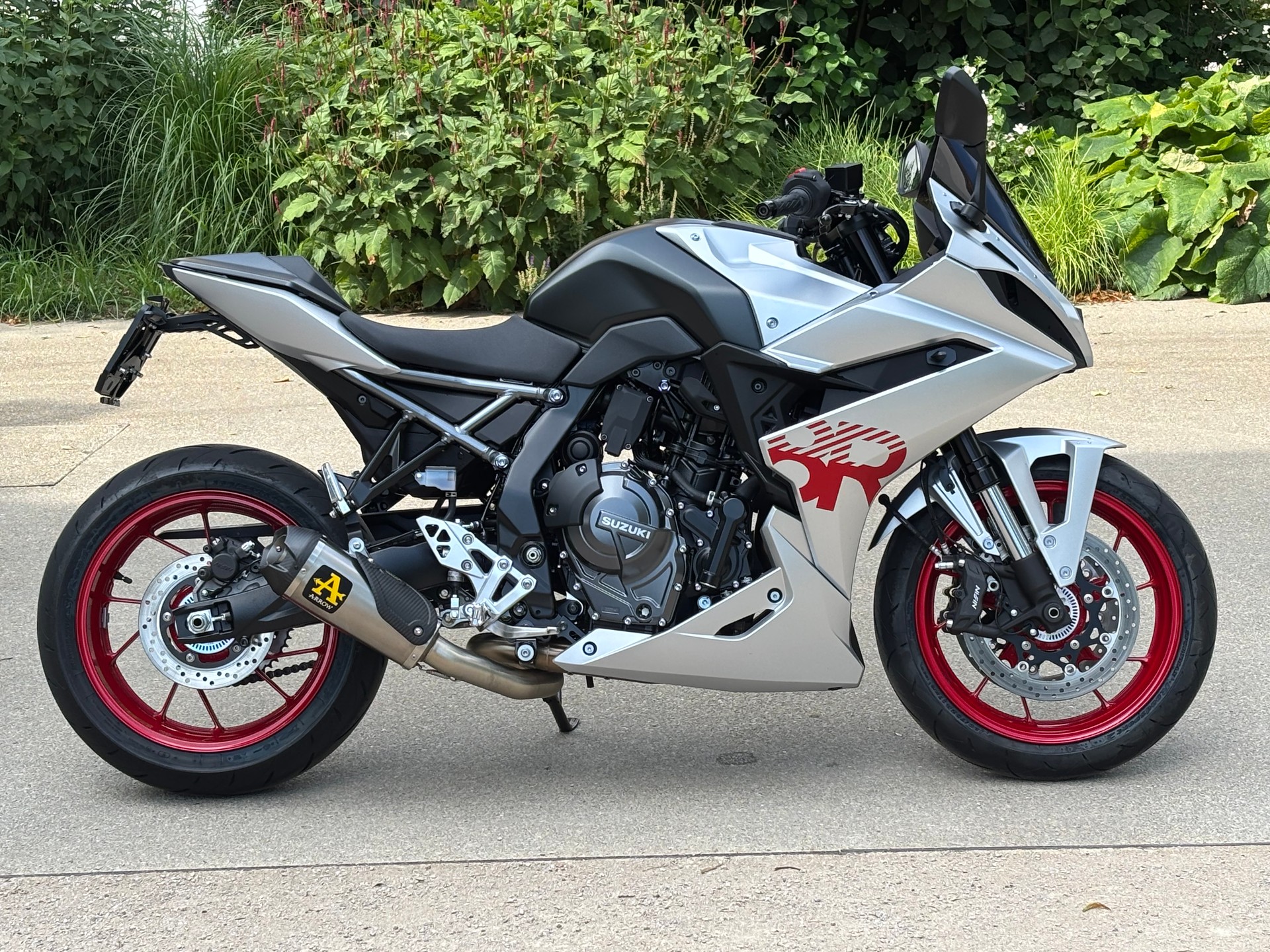 SUZUKI GSX-8R-image-0