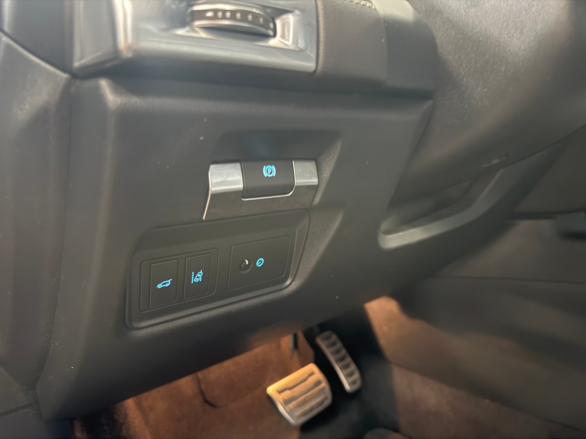 JAGUAR E-Pace 2.0d D180 S AWD Automatik-image-20