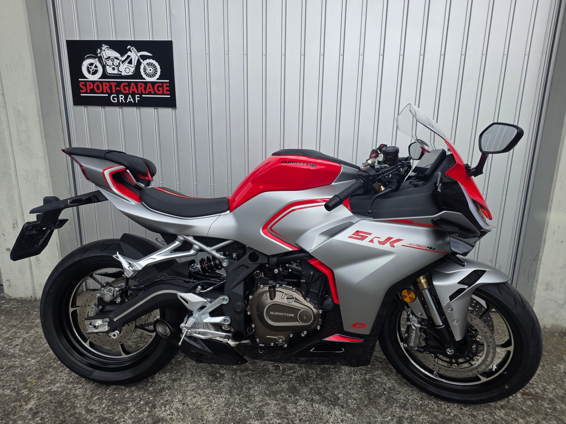 QJ Srk 421RR Supersport-image-0