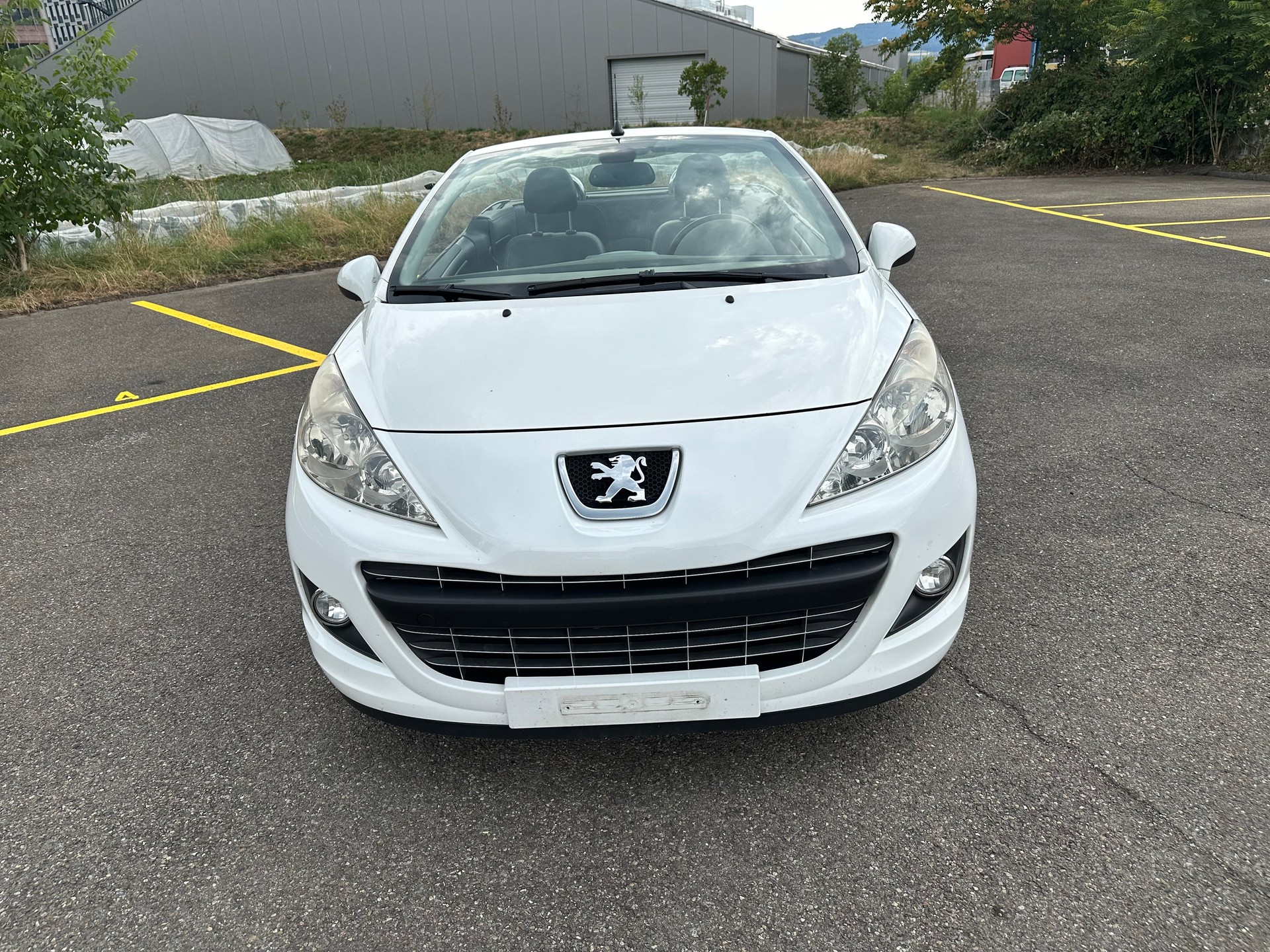 PEUGEOT 207 CC 1.6 16V Swiss Edition-showroom-element-1