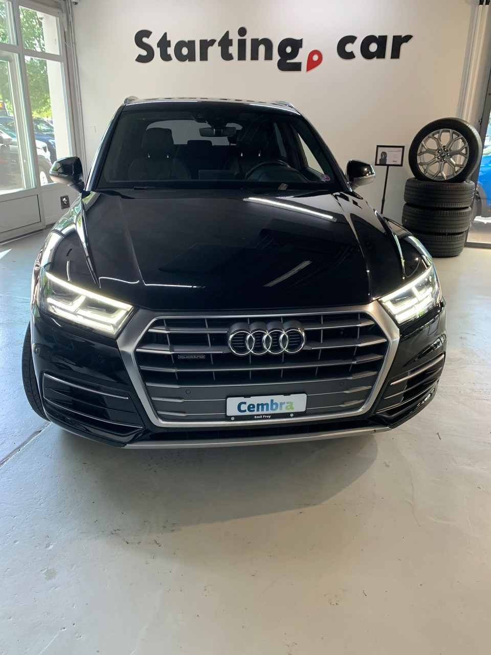 AUDI Q5 2.0 TFSI sport quattro S-tronic-showroom-element-3