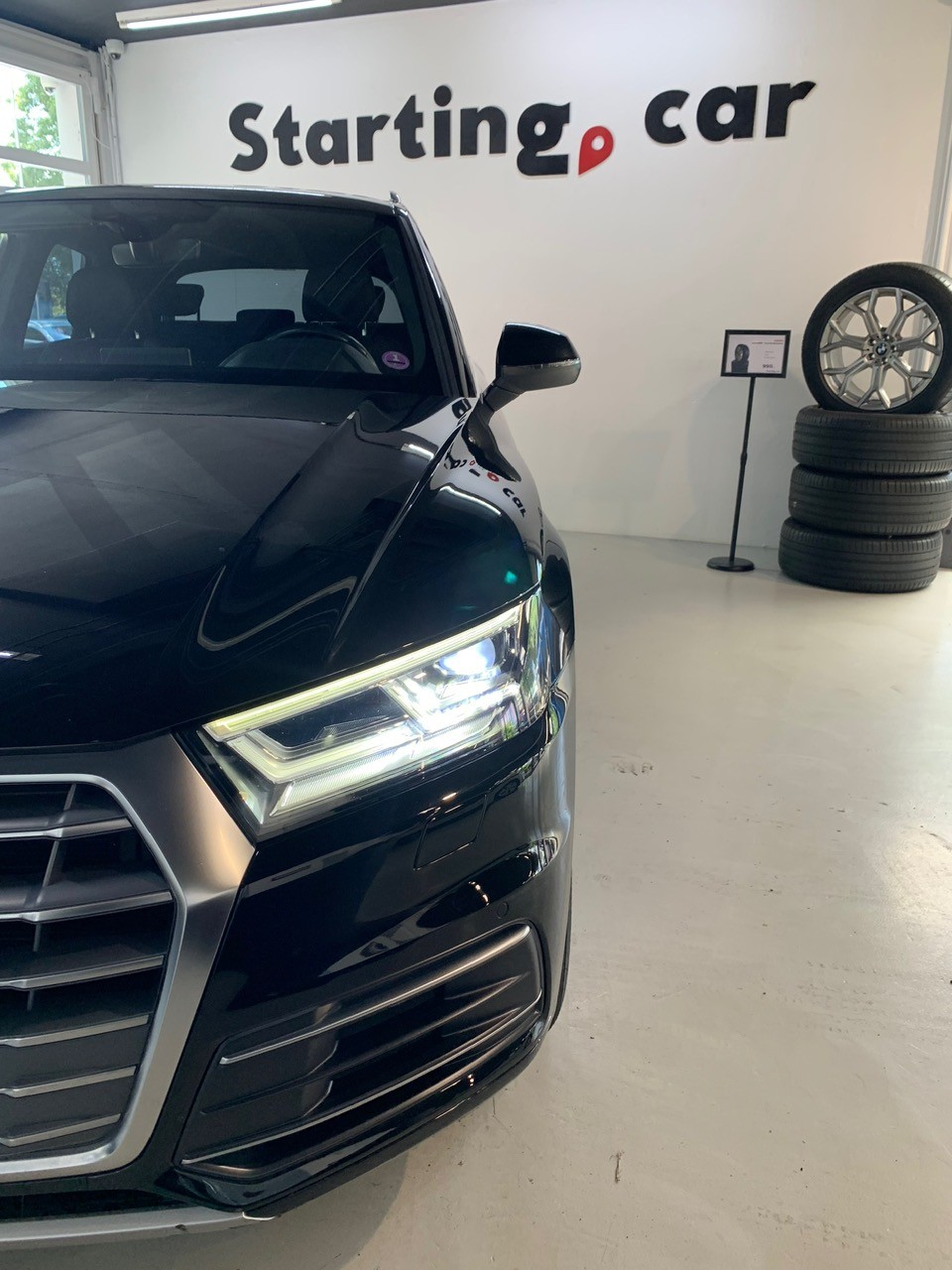 AUDI Q5 2.0 TFSI sport quattro S-tronic-showroom-element-1