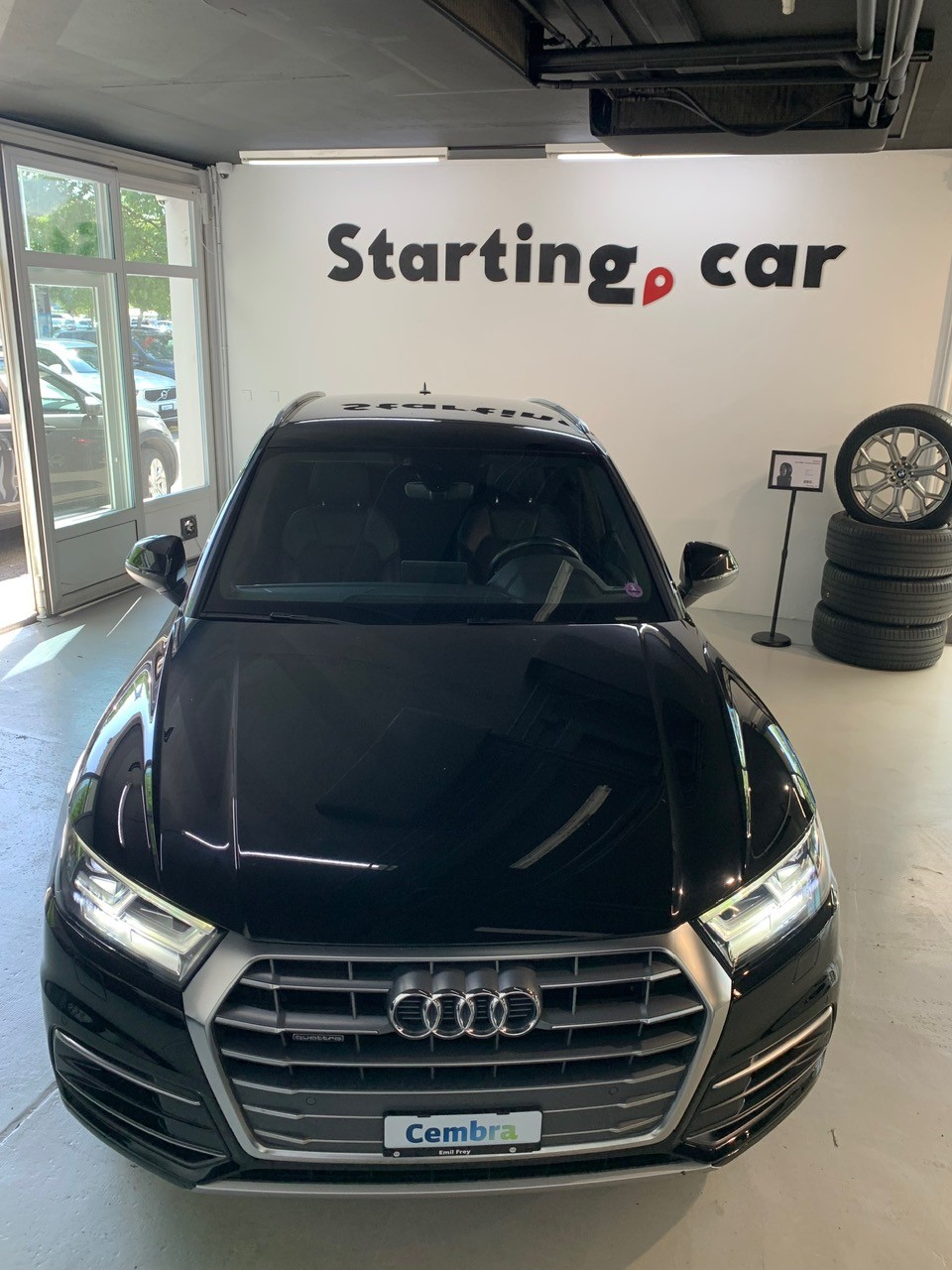 AUDI Q5 2.0 TFSI sport quattro S-tronic-showroom-element-2