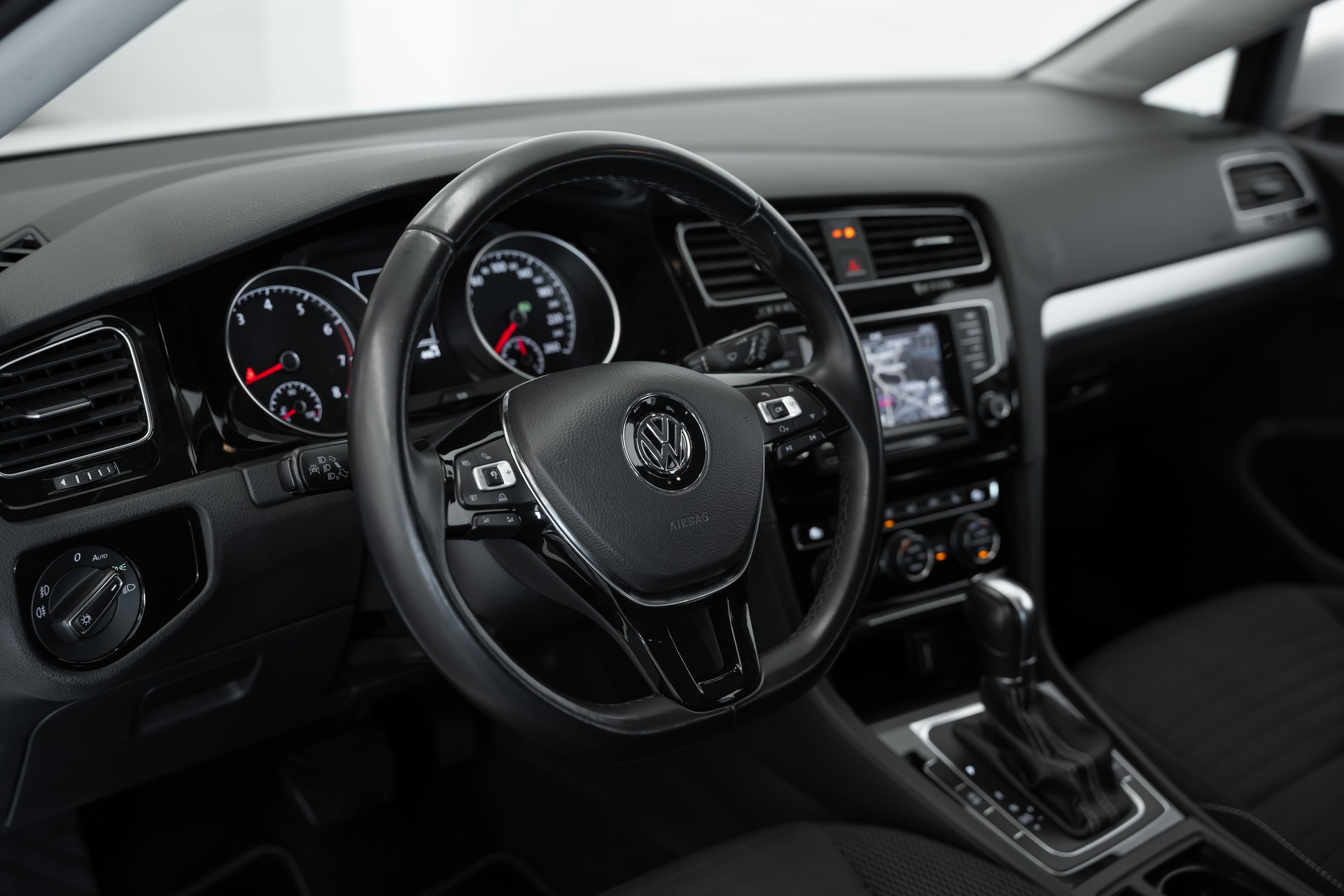 VW Golf 1.2 TSI Cup DSG-image-15