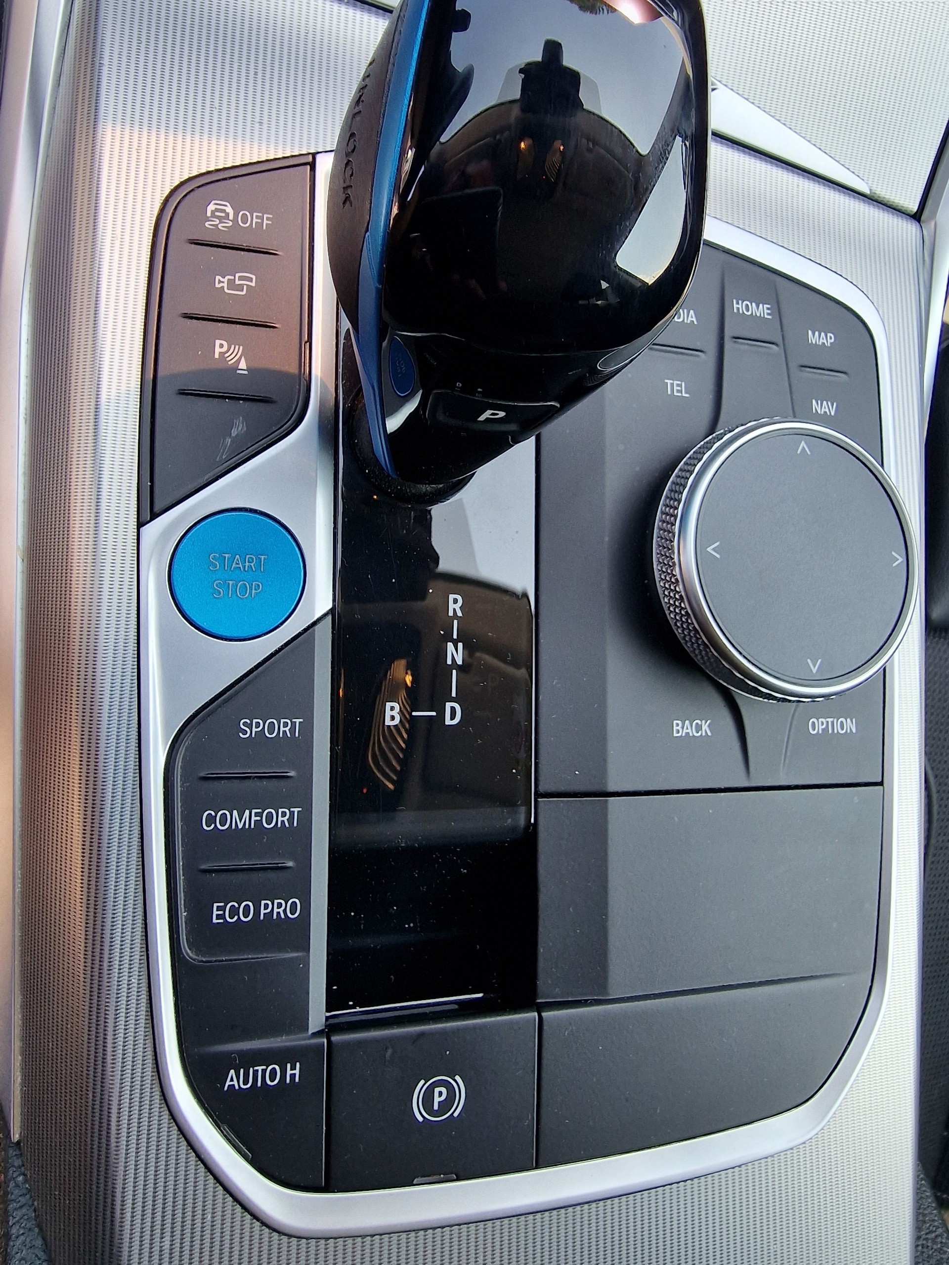 BMW i4 eDrive 40 8x Alu 590km WLTP-image-18