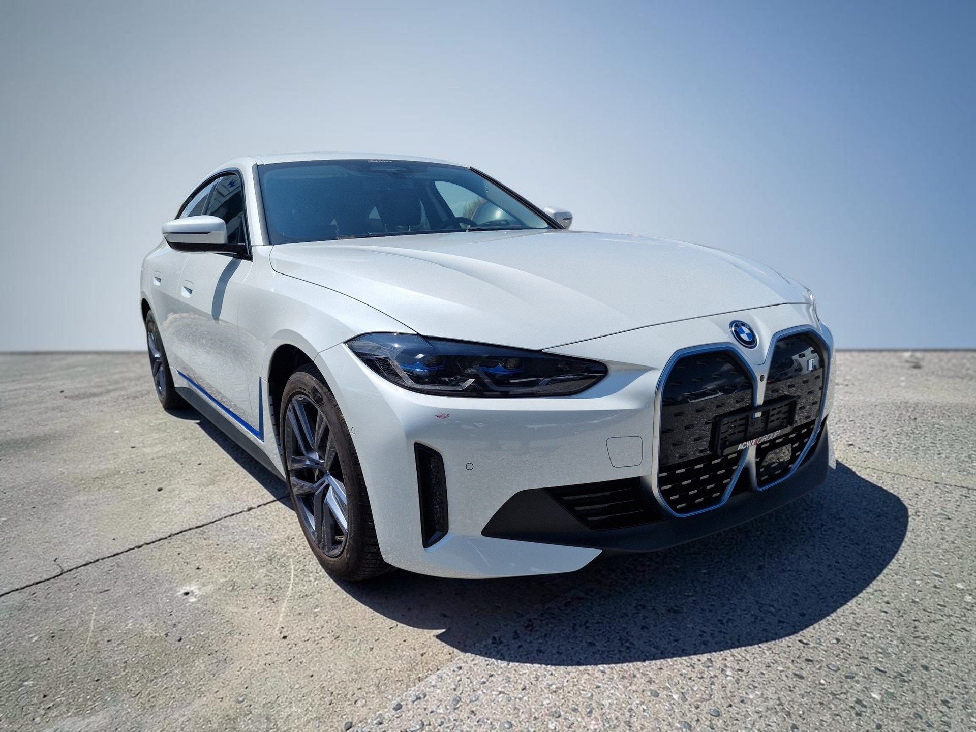 BMW i4 eDrive 40 8x Alu 590km WLTP-showroom-element-3