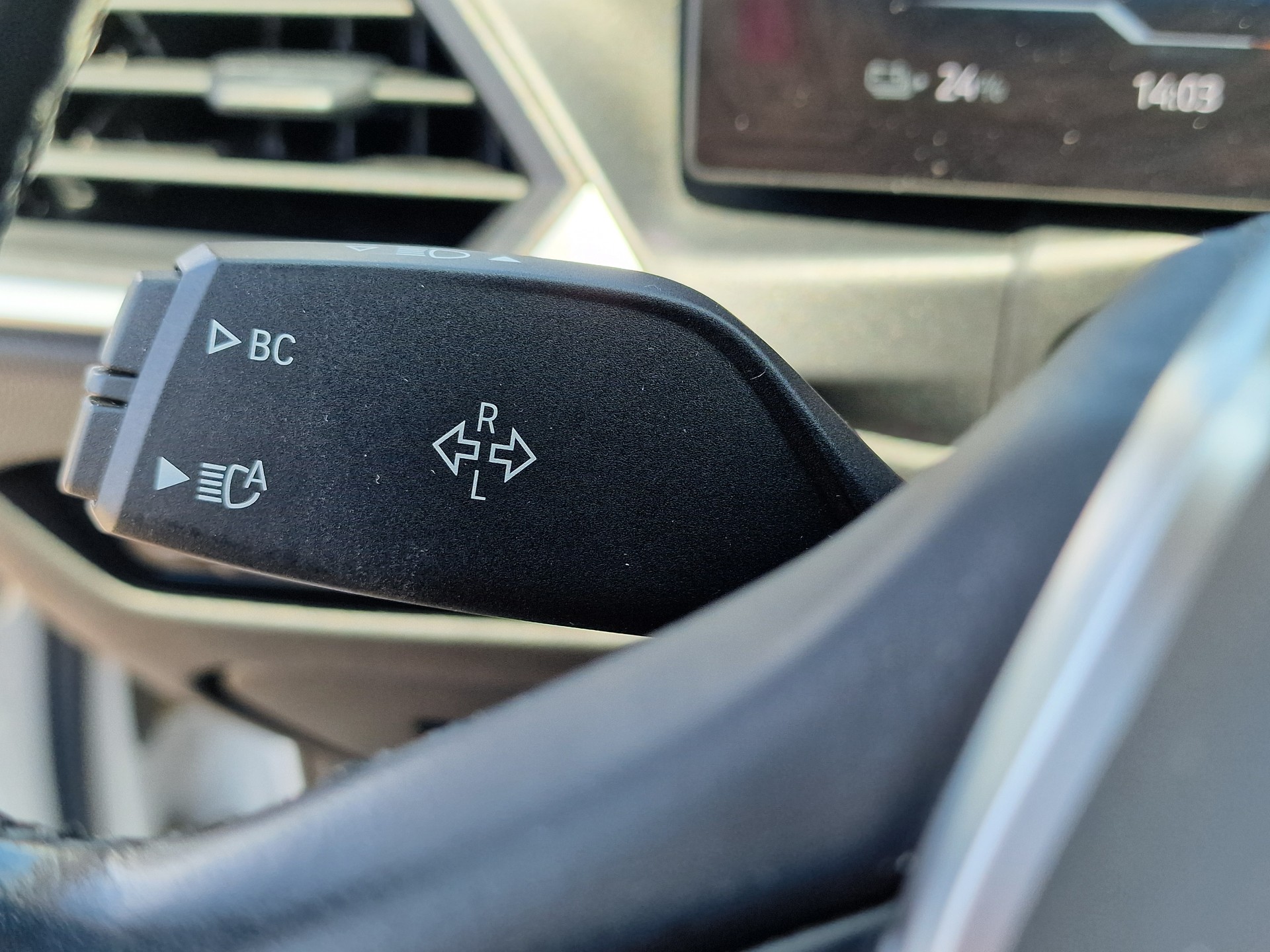 BMW i4 eDrive 40 8x Alu 590km WLTP-image-16
