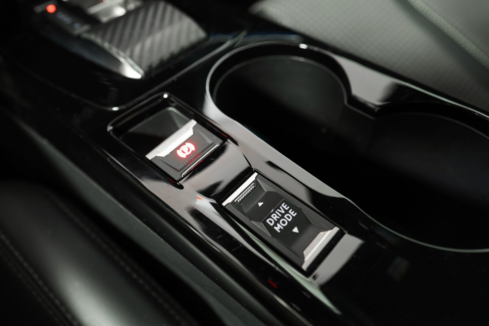 PEUGEOT 208 Elektrik GT-image-18