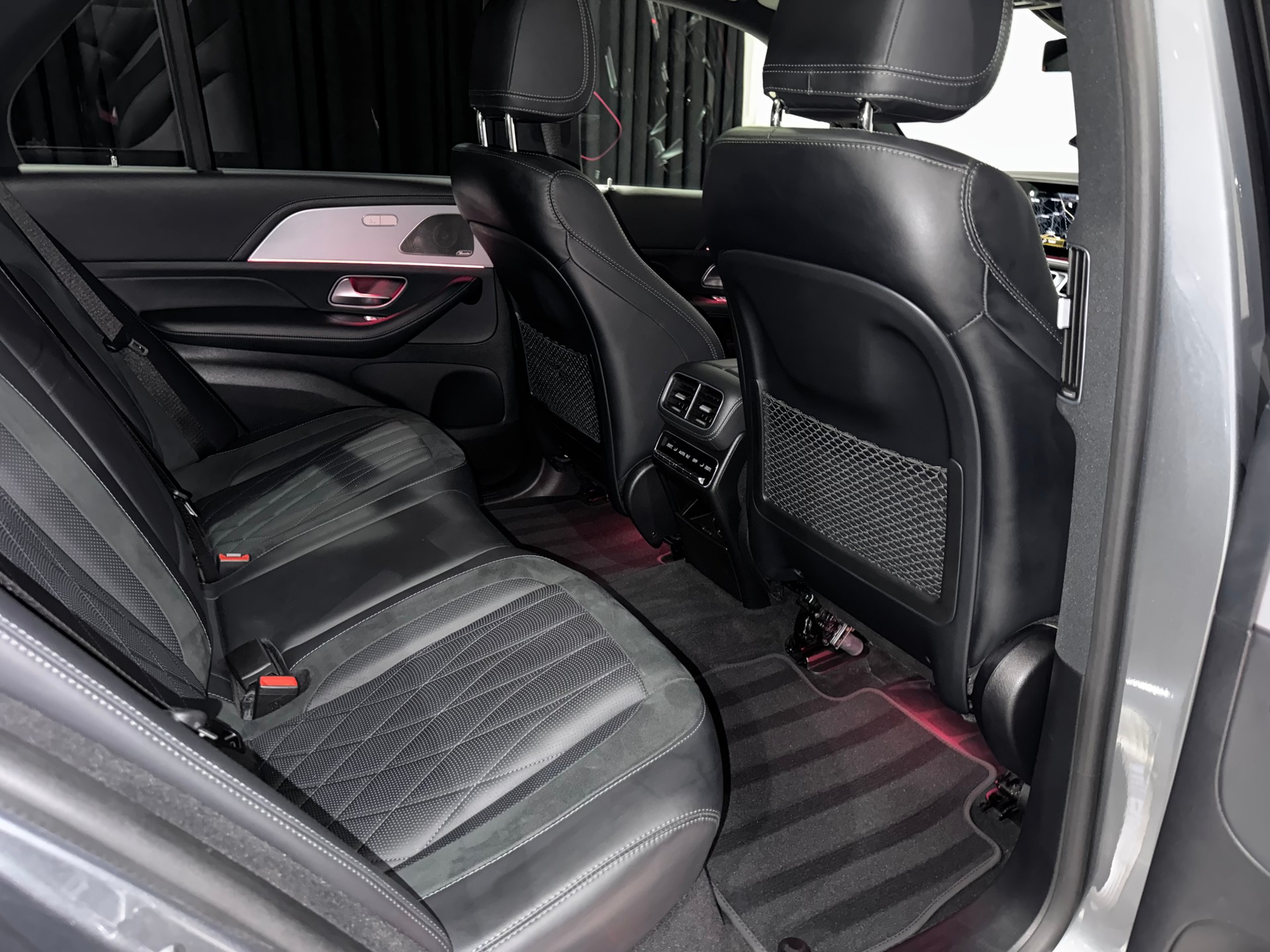 MERCEDES-BENZ GLE 53 AMG 4Matic+ 9G-Speedshift | CH | 1.Hand |-image-16