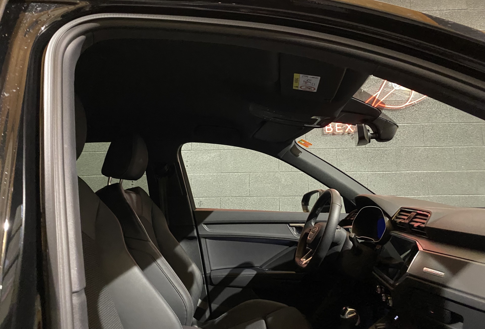 AUDI Q3 Sportback 40 TFSI S line quattro S-tronic-image-24