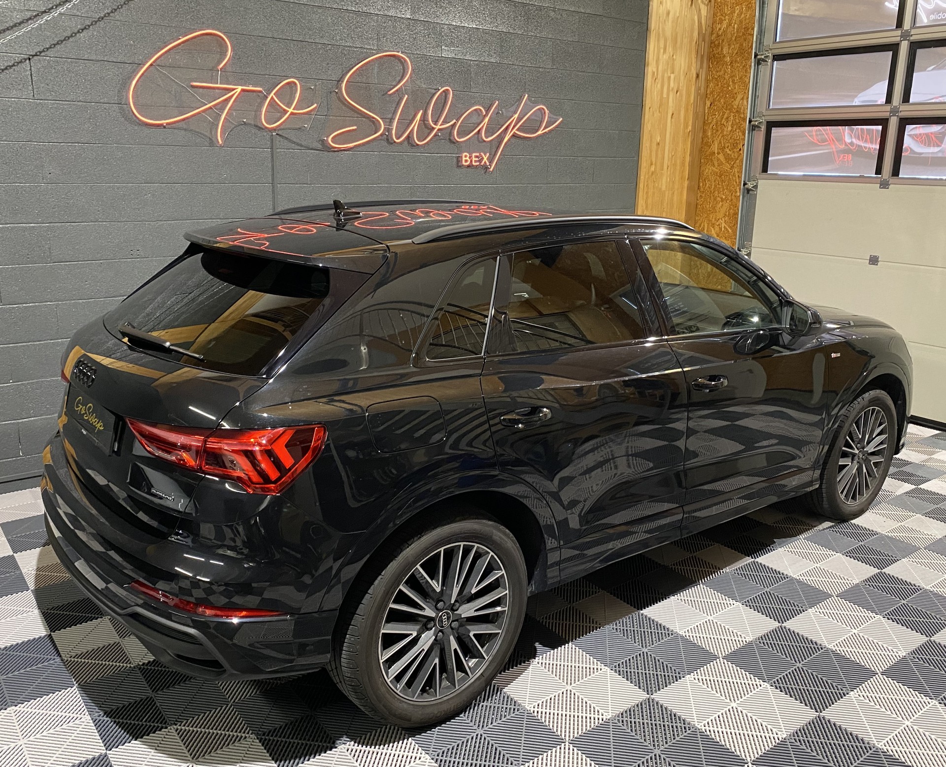 AUDI Q3 Sportback 40 TFSI S line quattro S-tronic-showroom-element-3