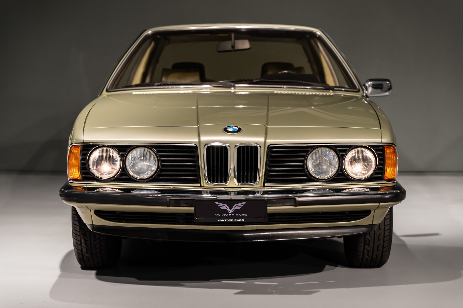 BMW 630 CS-showroom-element-3
