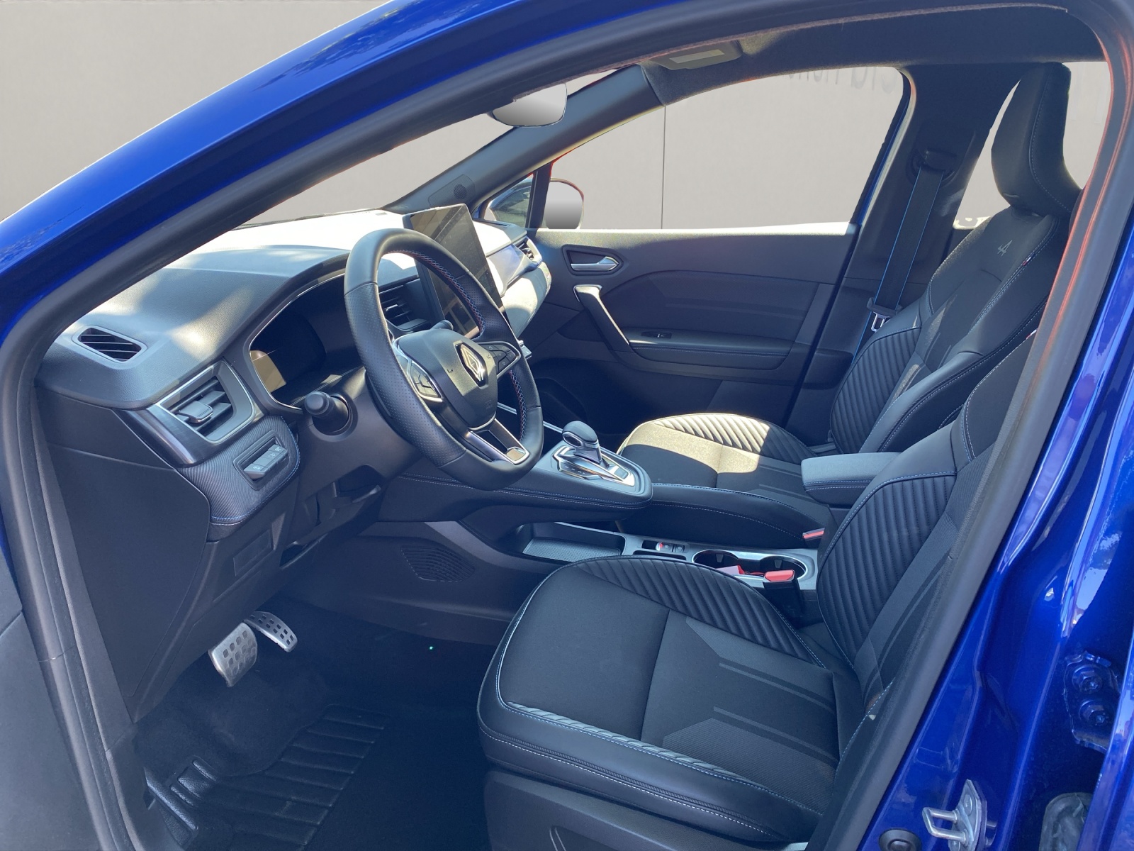 RENAULT Captur 1.3 TCe 160 esprit Alpine EDC-image-9
