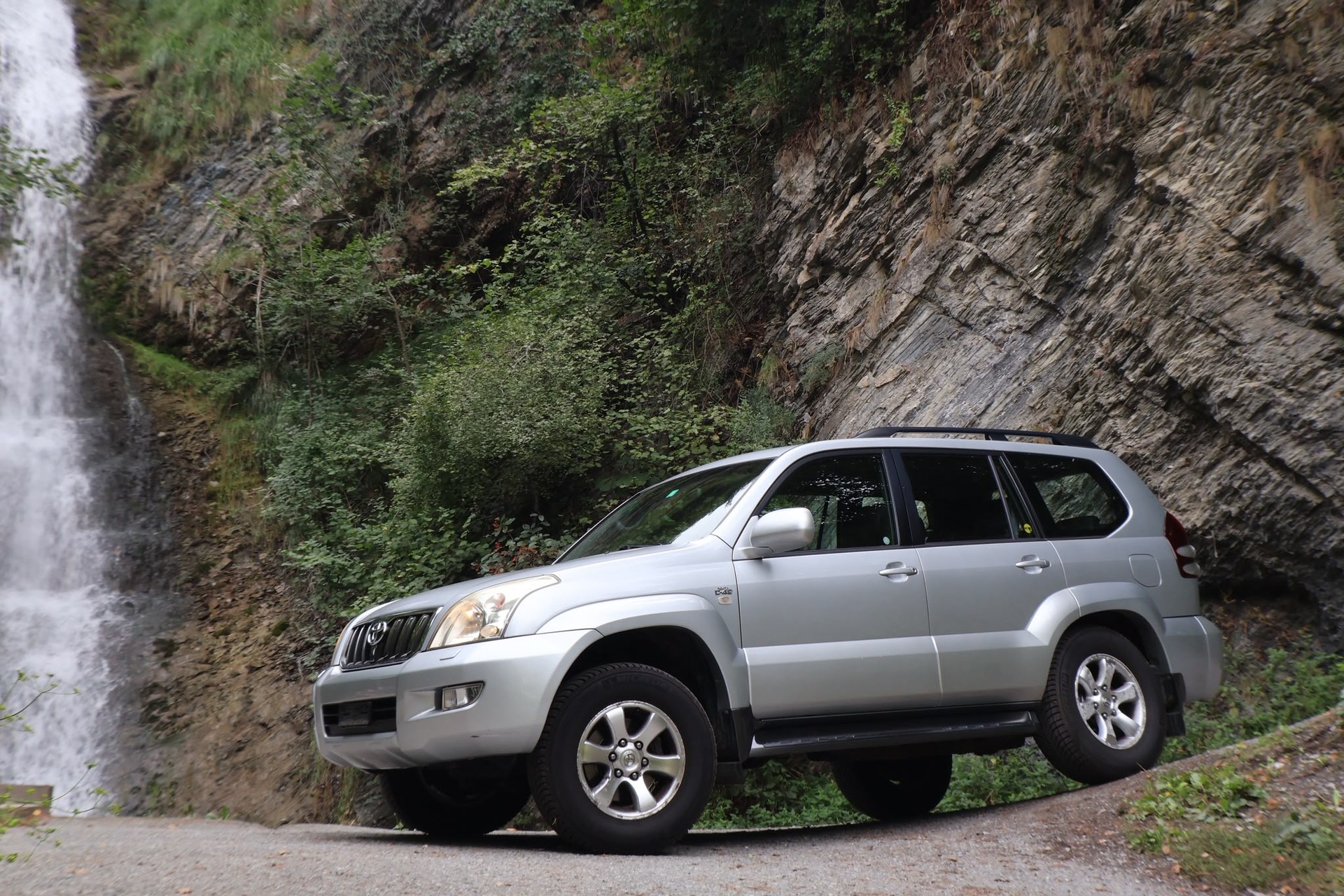 TOYOTA Land Cruiser 3.0 TD Linea Sol