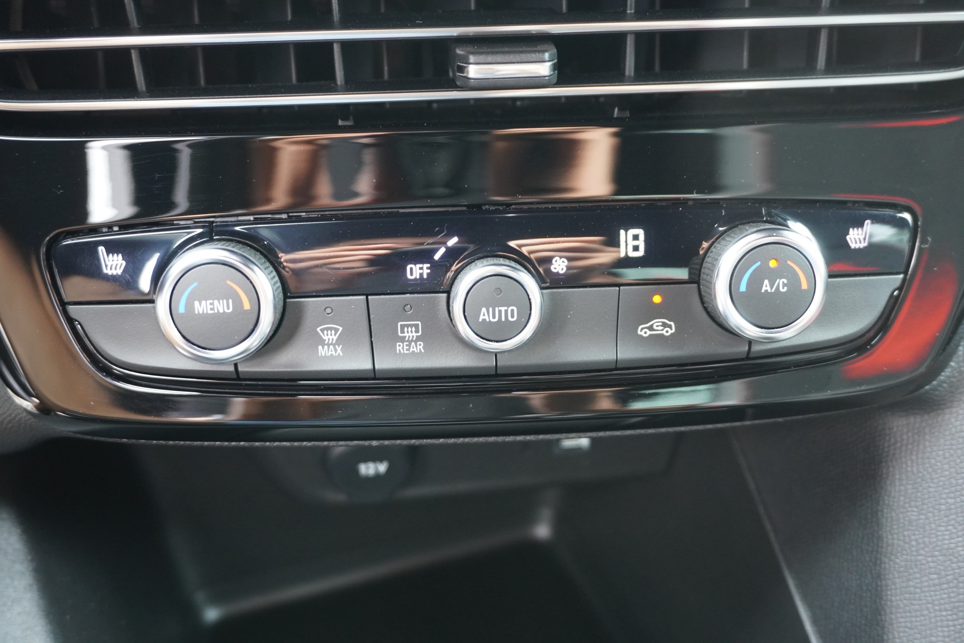 OPEL Mokka e GS-image-18