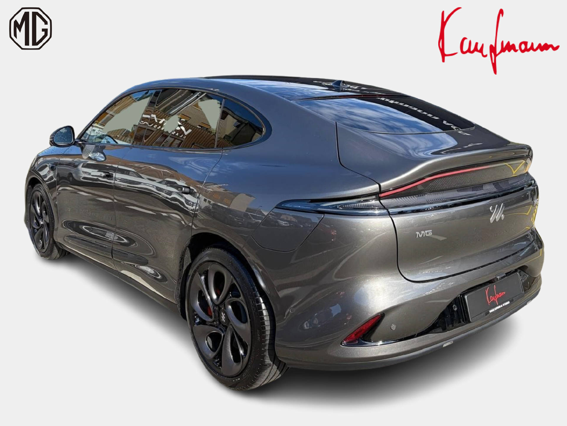 MG IM6 100 kWh Performance 21 4WD-image-6