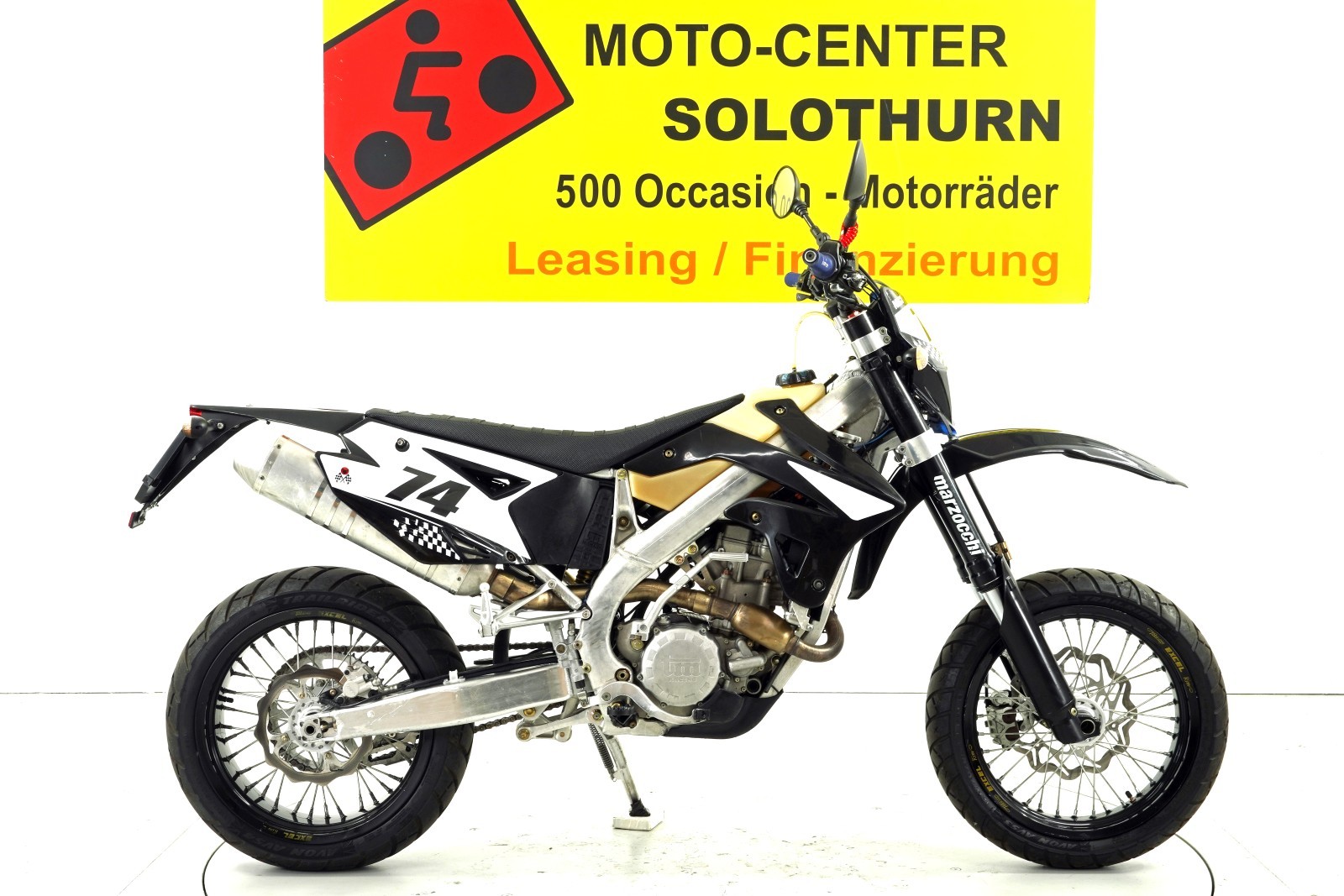 TM EN 250 Fi-image-0