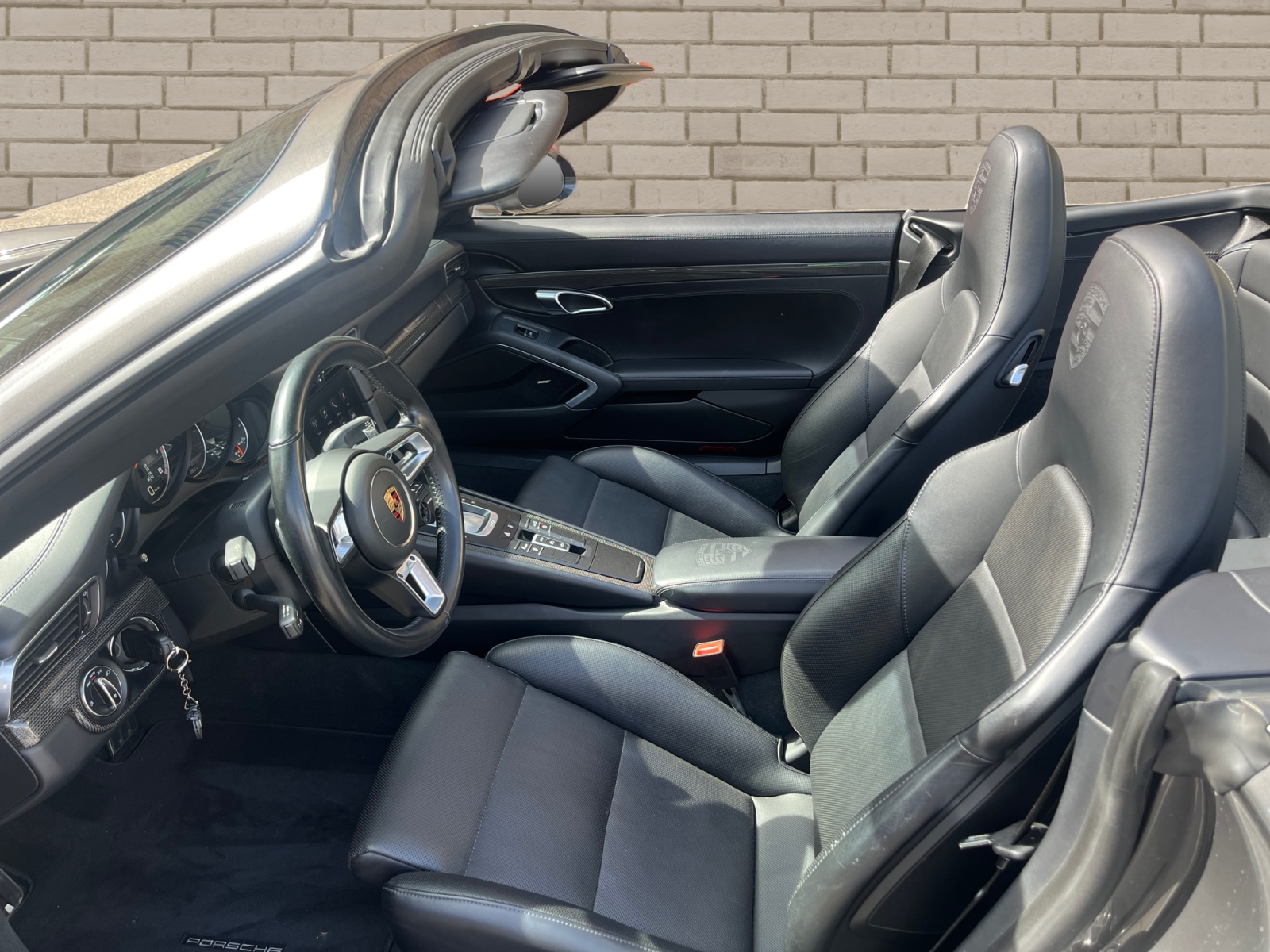 PORSCHE 911 Turbo S Cabrio * Aero Kit * Detail genaues Auto *-image-6