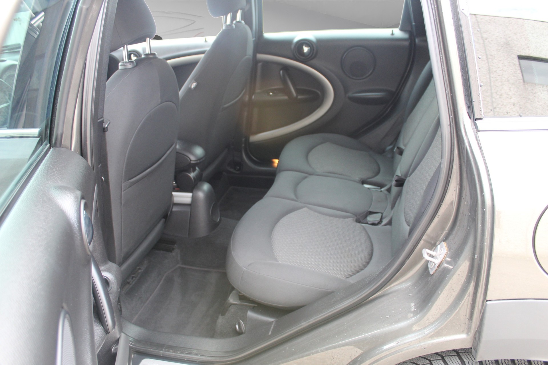 MINI Countryman One D FWD-image-10