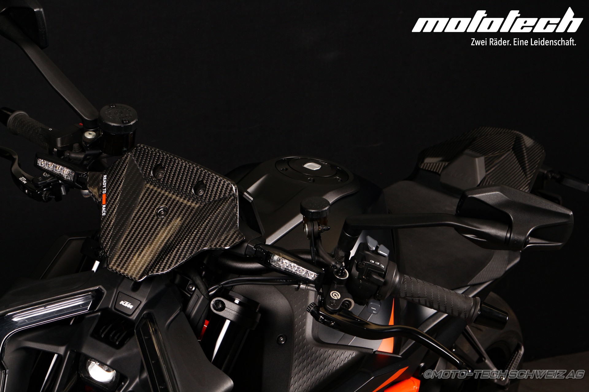 KTM 1390 Super Duke R-image-6