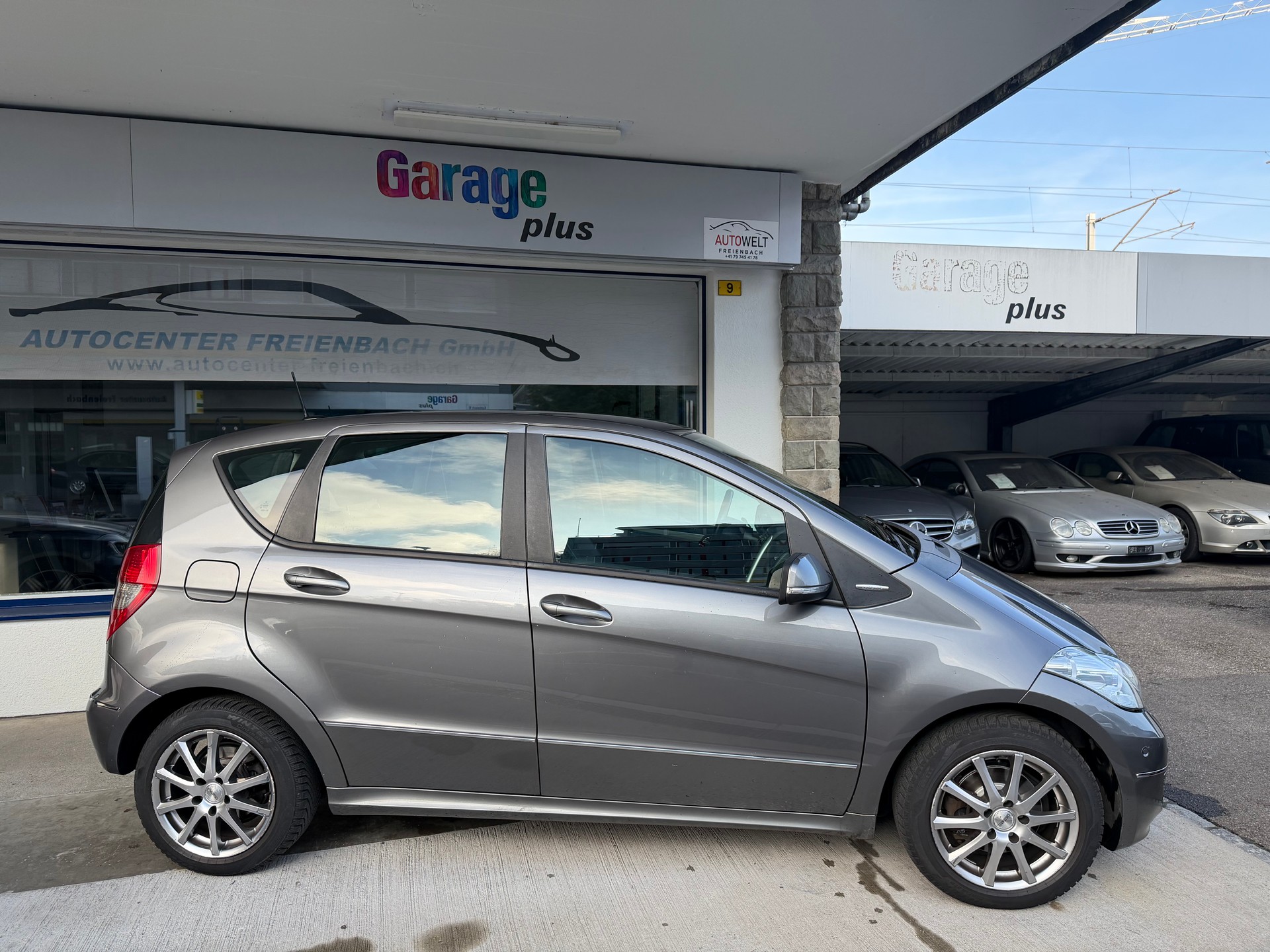 MERCEDES-BENZ A 200 Avantgarde Autotronic-showroom-element-3