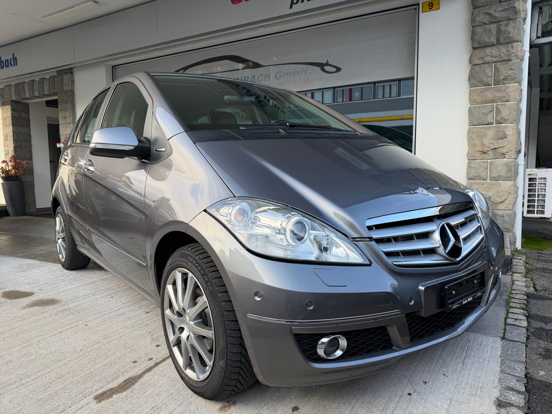 MERCEDES-BENZ A 200 Avantgarde Autotronic-showroom-element-1