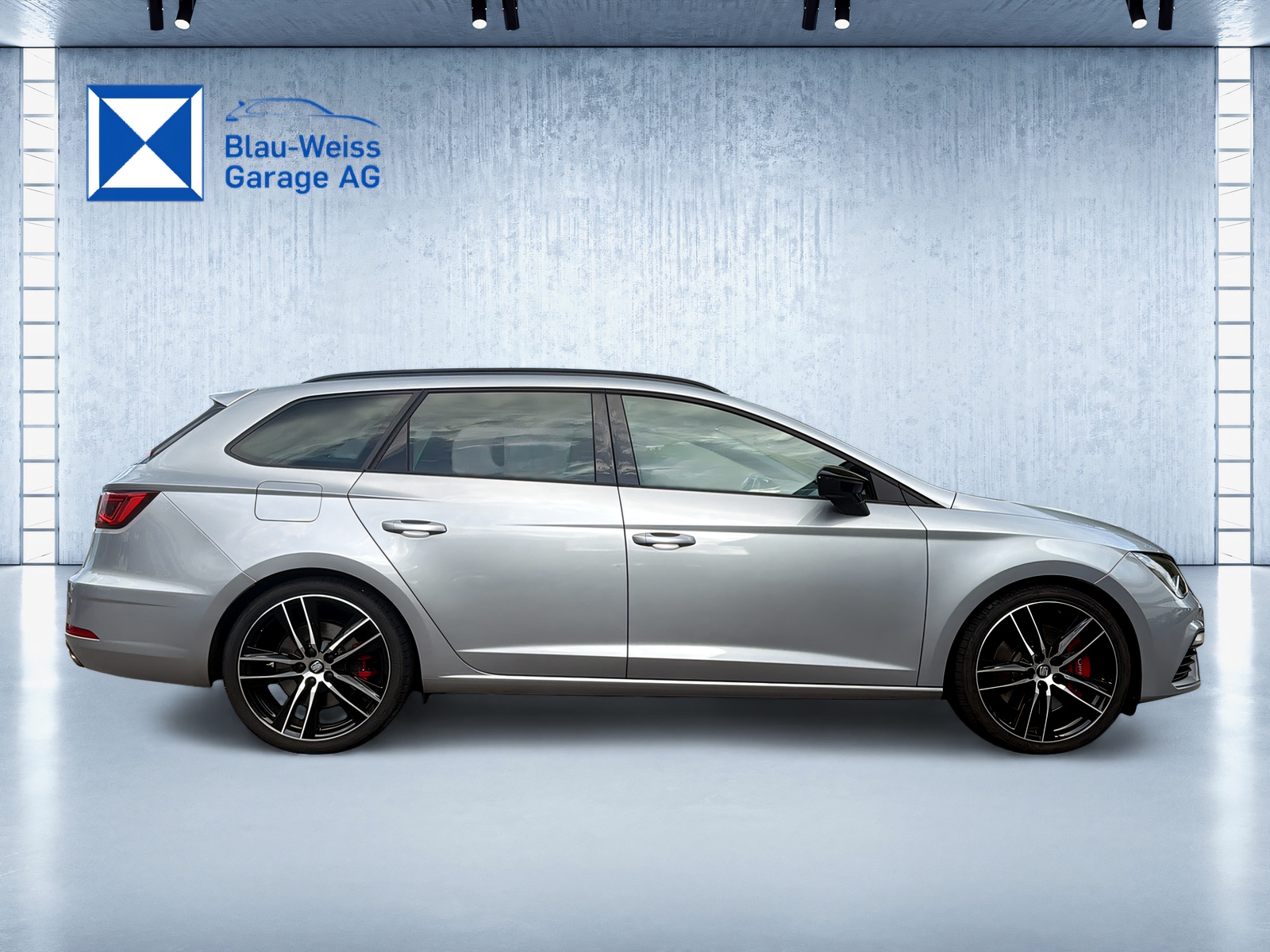 SEAT Leon ST 2.0 TSI Cupra 300 4 Drive DSG-showroom-element-3