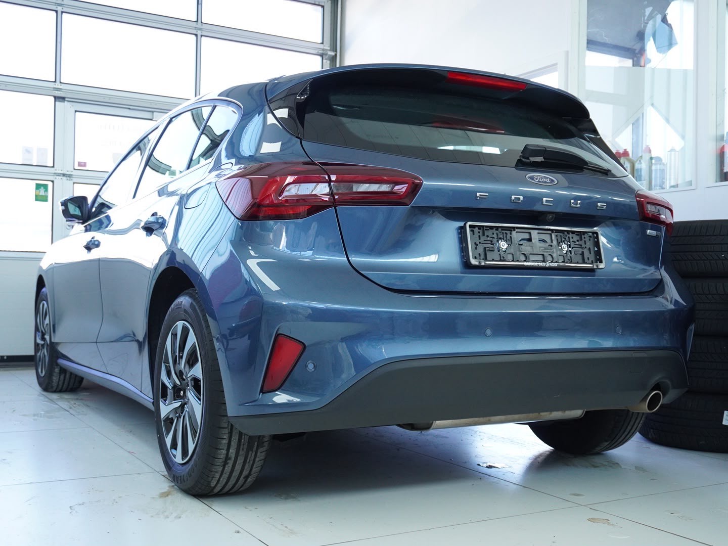 FORD Focus 1.0 MHEV Titanium-showroom-element-1
