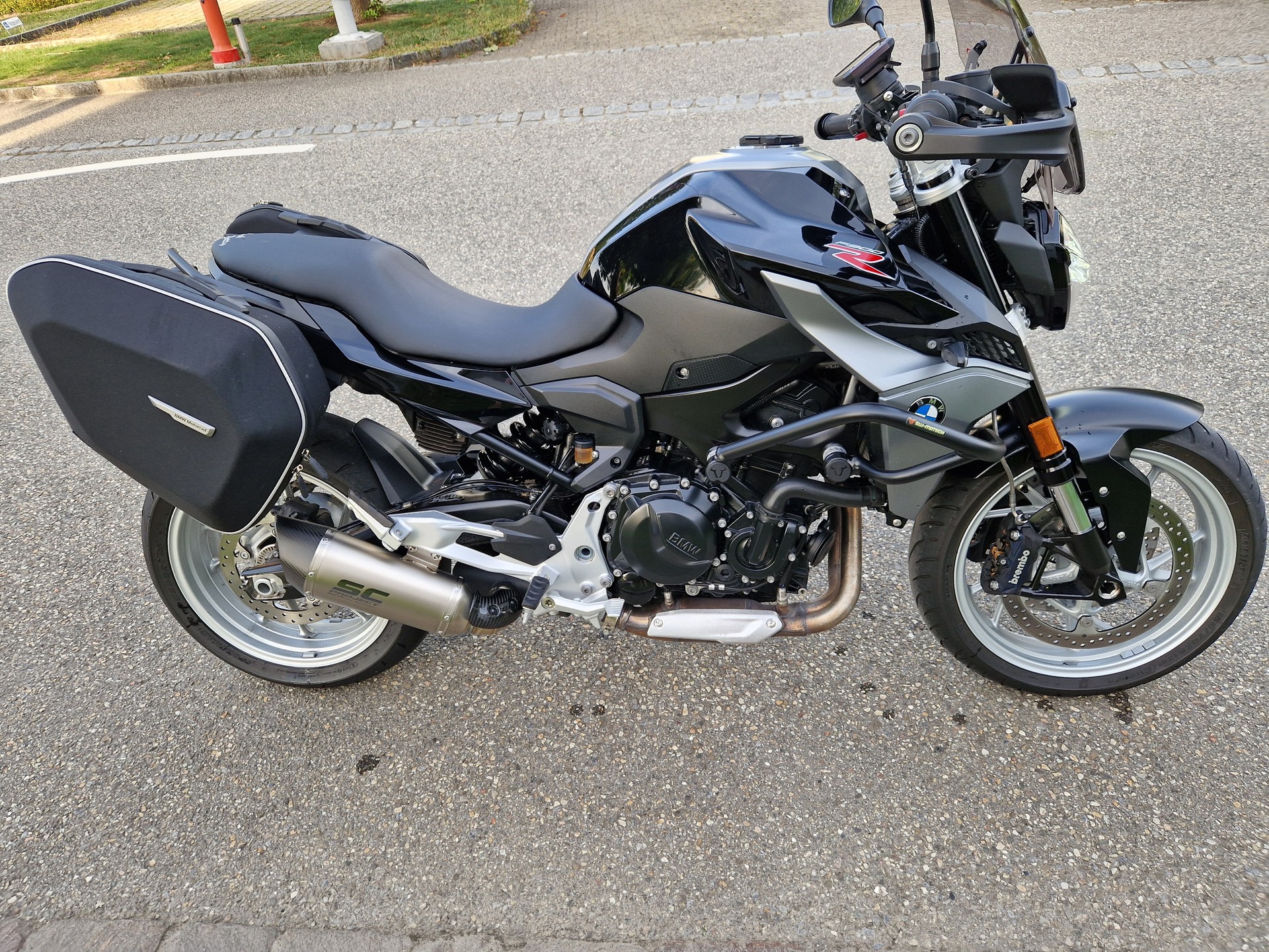 BMW F 900 R A2 (35kW) ABS-image-0