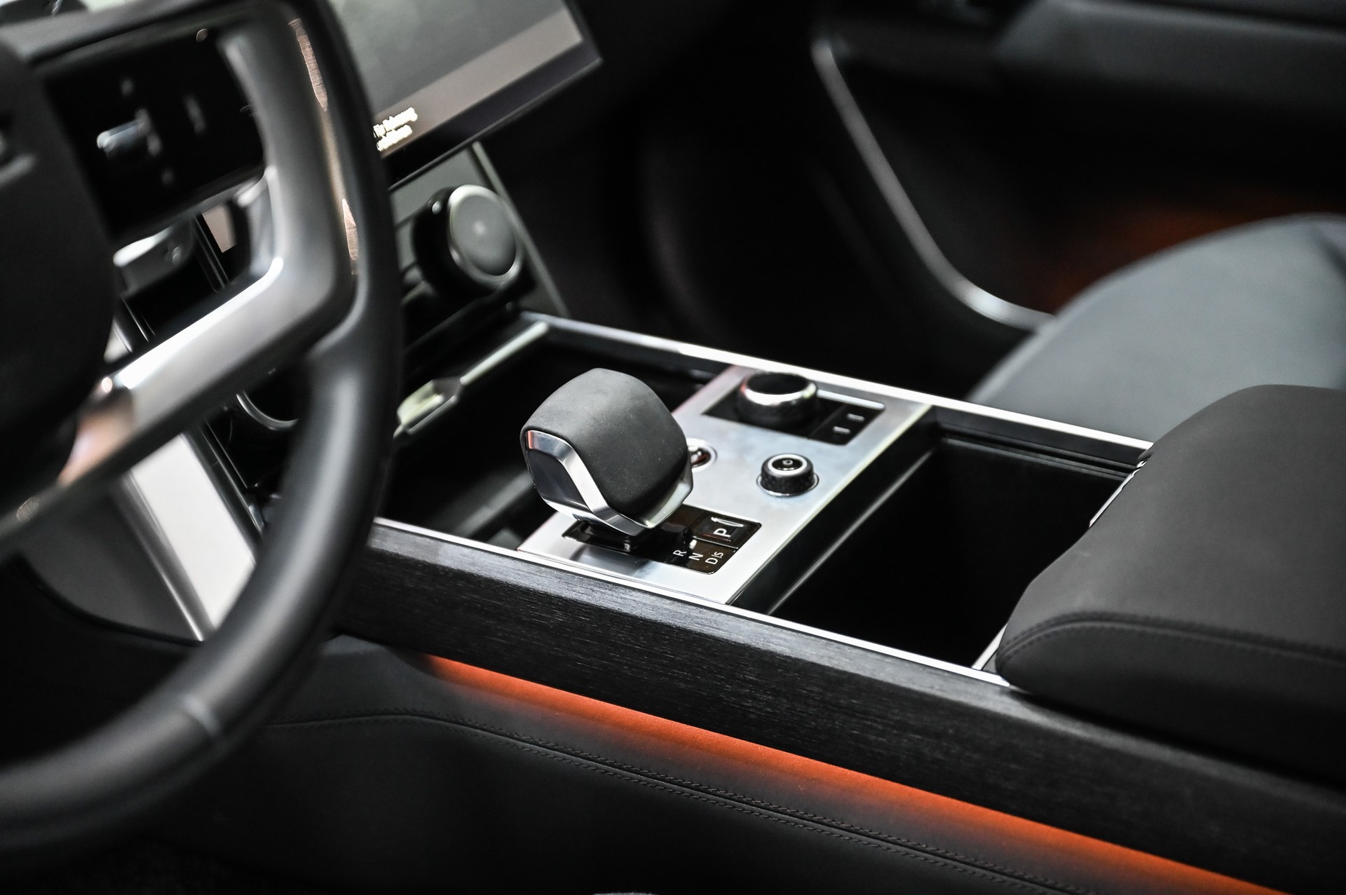 LAND ROVER Range Rover 3.0 TD6 350 HSE-image-15