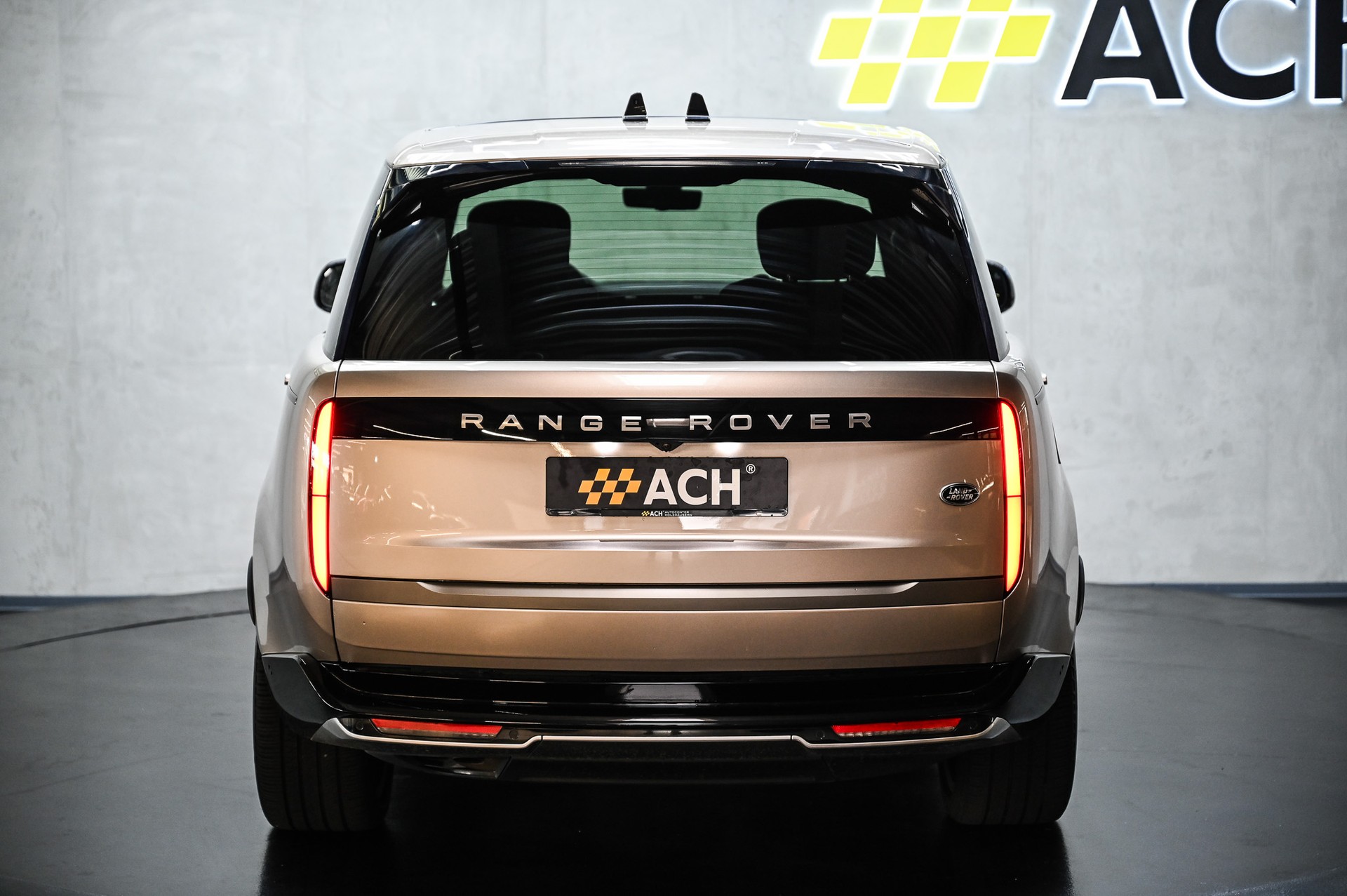 LAND ROVER Range Rover 3.0 TD6 350 HSE-image-7