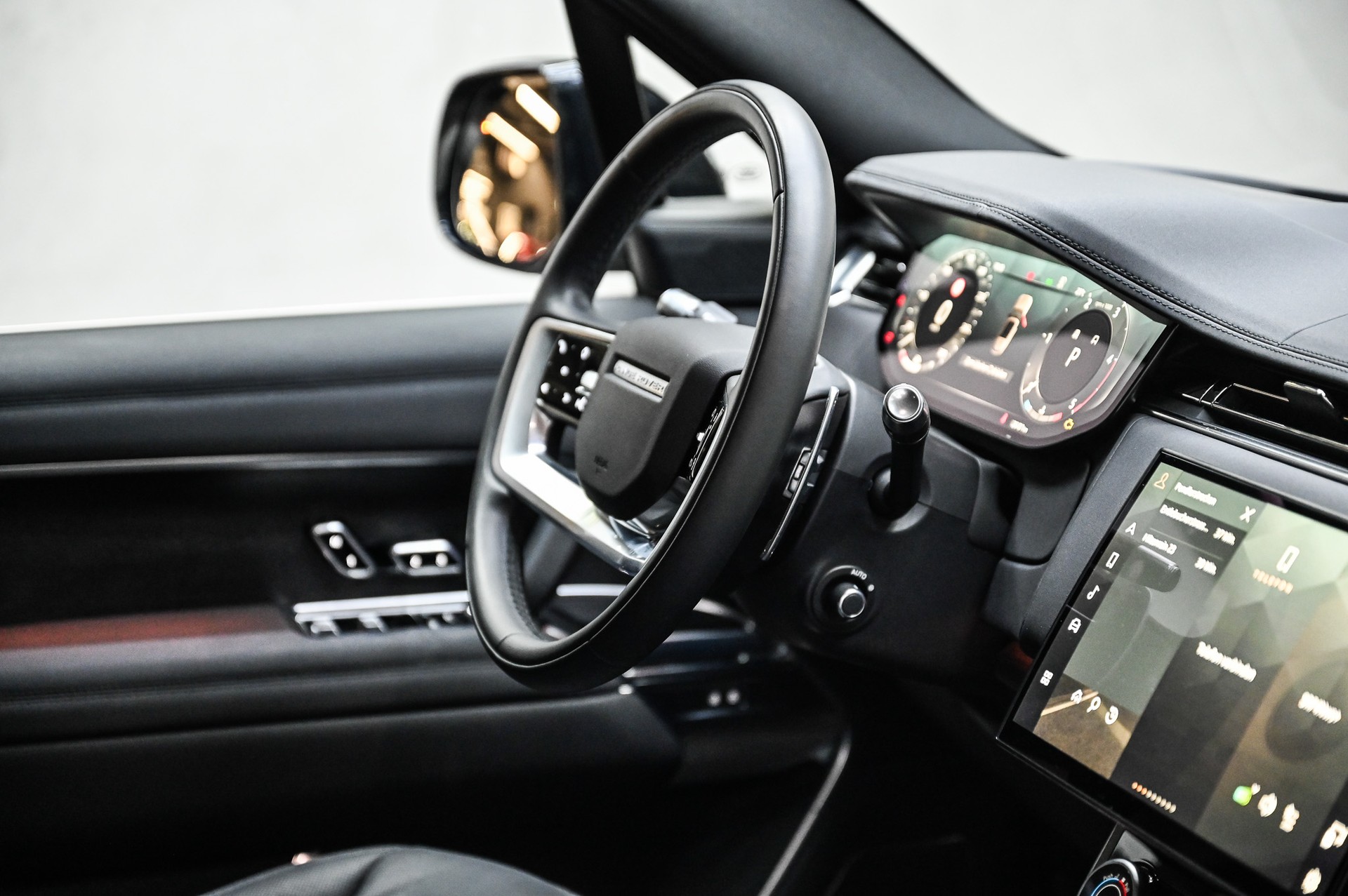 LAND ROVER Range Rover 3.0 TD6 350 HSE-image-19