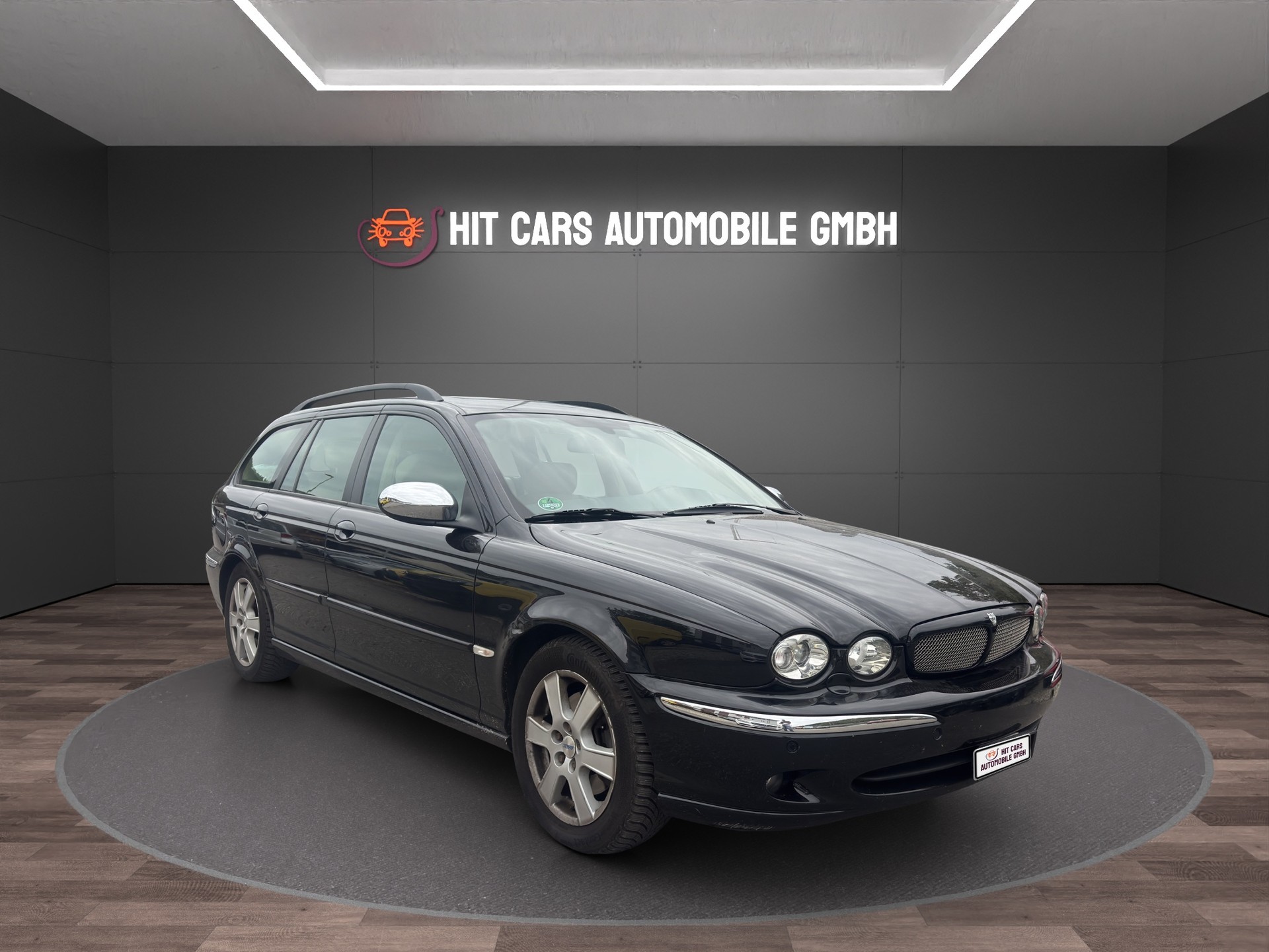 JAGUAR X-Type Estate 2.5 V6 Traction4 Cl. Anniv. Pack Aut.-showroom-element-2